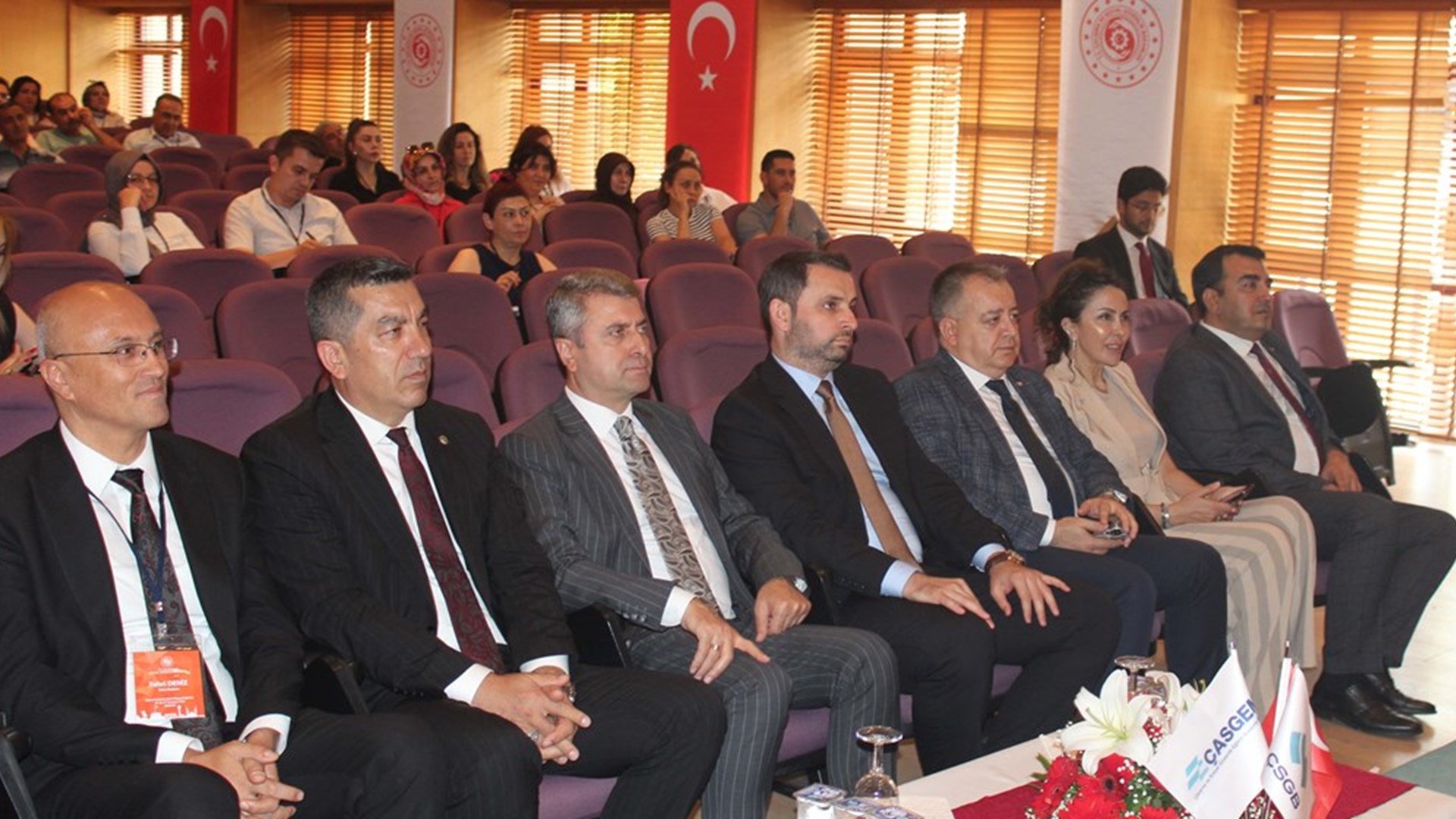 Genel Müdürlüğümüzce düzenlenen "Sendikalar ve Toplu İş Sözleşmesi Kanunu Kapsamında Yürütülen Arabulucu İşlemlerinin İyi İşleyen ve Aksayan Yönlerinin Tartışılması ve Önerilerin Gerçekleştirilmesi Projesi" eğitiminde, arabuluculuk sürecindeki aksaklıklar ve çözüm önerileri kapsamlı bir şekilde tartışıldı.