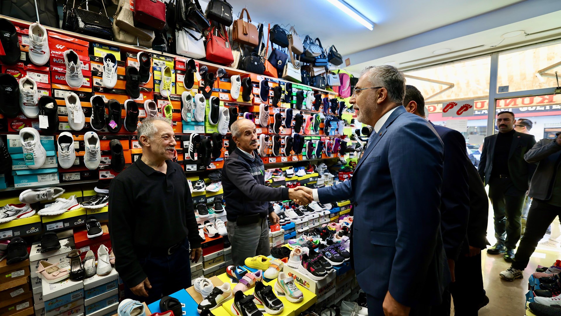 Bakan Işıkhan, Aksaray’da Ziyaretlerde Bulundu