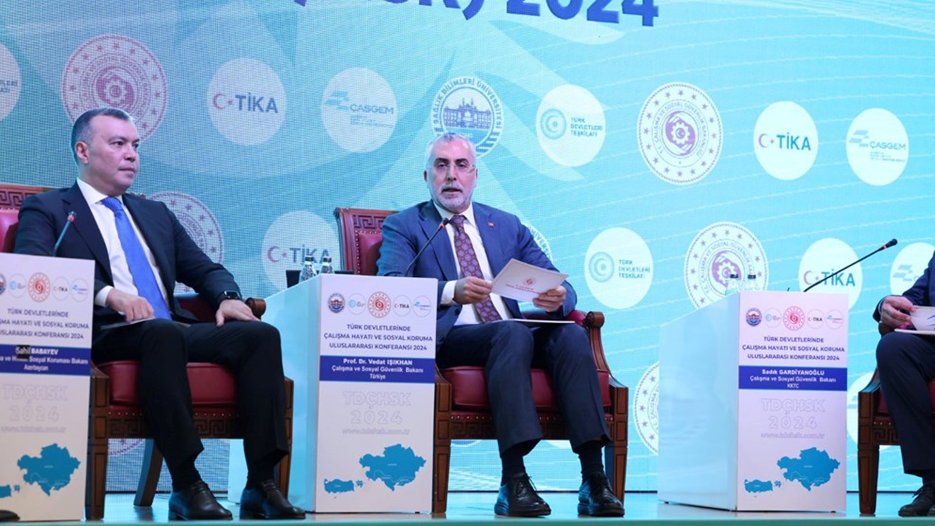 Minister of Labour and Social Security Prof. Dr. Vedat Işıkhan attended the opening ceremony of the ‘International Conference on Labour Life and Social Protection in Turkic States’ organised by the Ministry of Labour and Social Security at the Prof. Dr. Cevdet Erdöl Conference Hall of the University of Health Sciences between 31 October and 1 November.