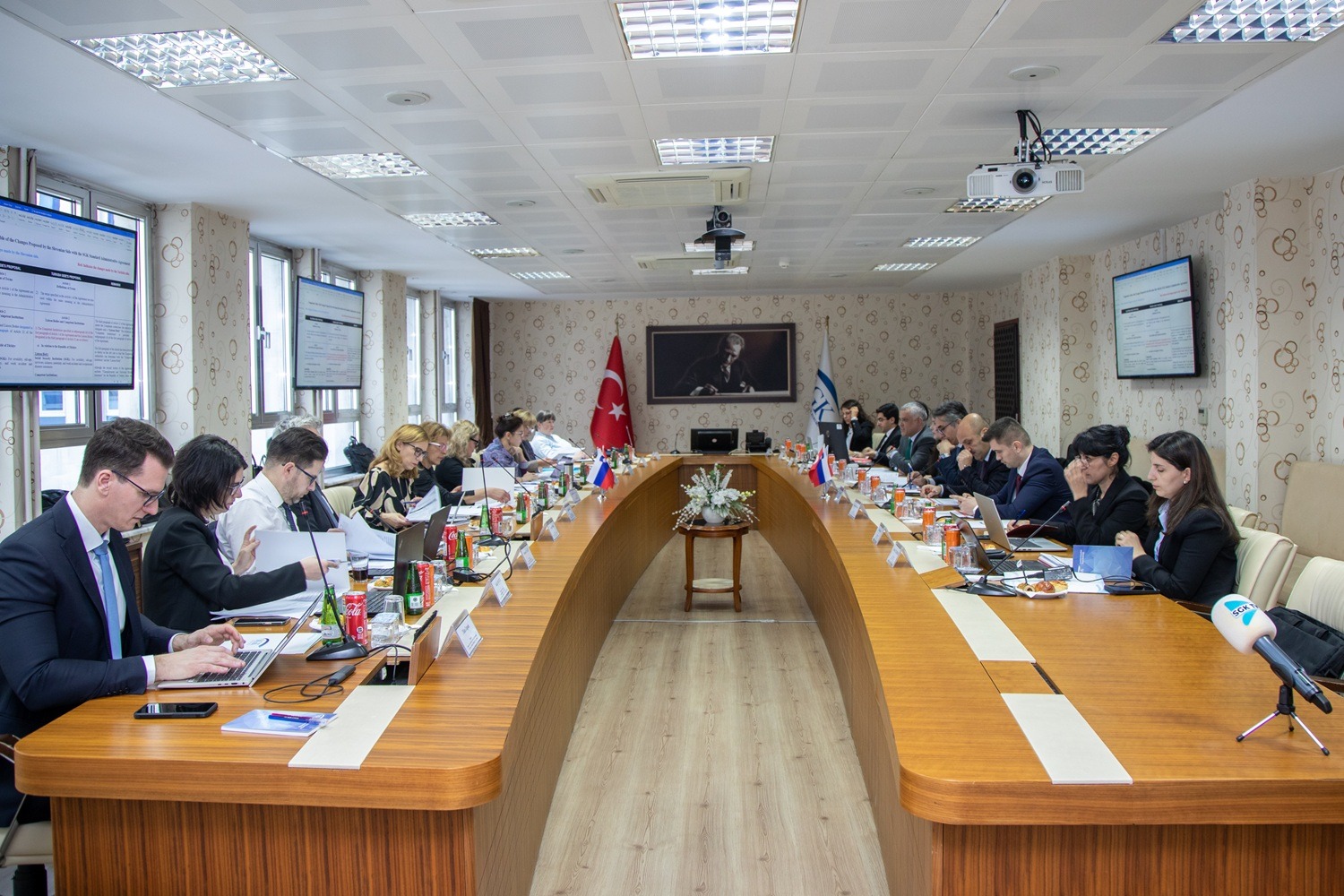 Our Ministry and representatives of the Slovenian Ministry of Labor and Social Security met in Ankara for the third round of negotiations regarding the conclusion of the social security agreement.