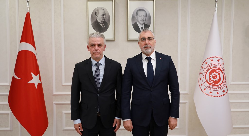 Dostane bir havada ve verimli geçen görüşmelerde her üç ülkenin Bakanlığıyla Bakanlığımız arasındaki olası işbirliği alanları üzerinde istişarelerde bulunuldu.  Sayın Büyükelçilerle yapılan görüşmelerde aşağıdaki hususlar yer aldı: