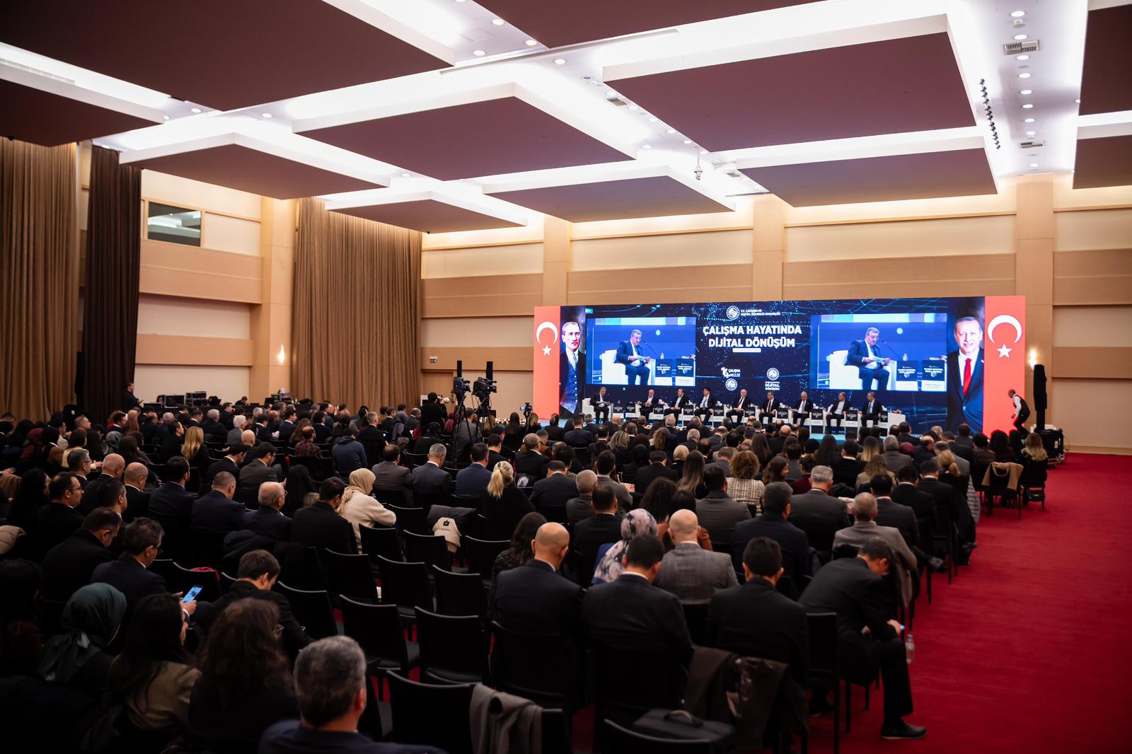 14. Çalışma Meclisi, "Çalışma Hayatında Dijital Dönüşüm" Gündemiyle Toplandı