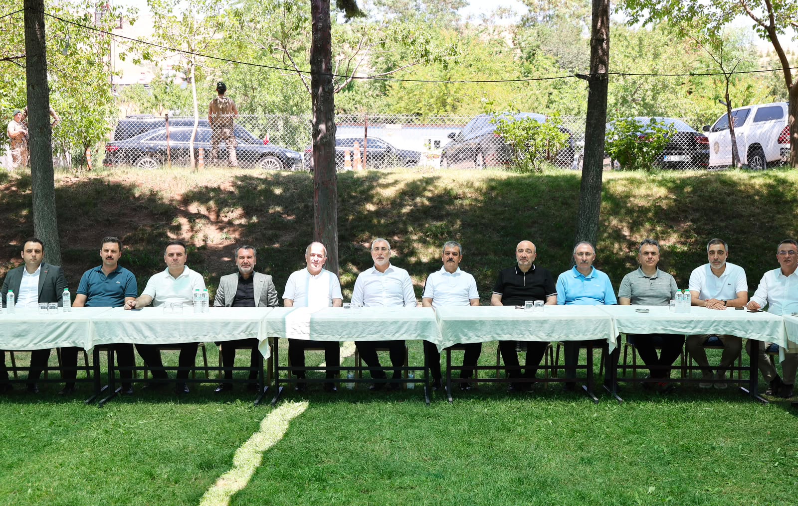 Çalışma ve Sosyal Güvenlik Bakanı Prof. Dr. Vedat Işıkhan, çeşitli ziyaretlerde bulunmak ve programlara katılmak üzere Elazığ’a gitti.