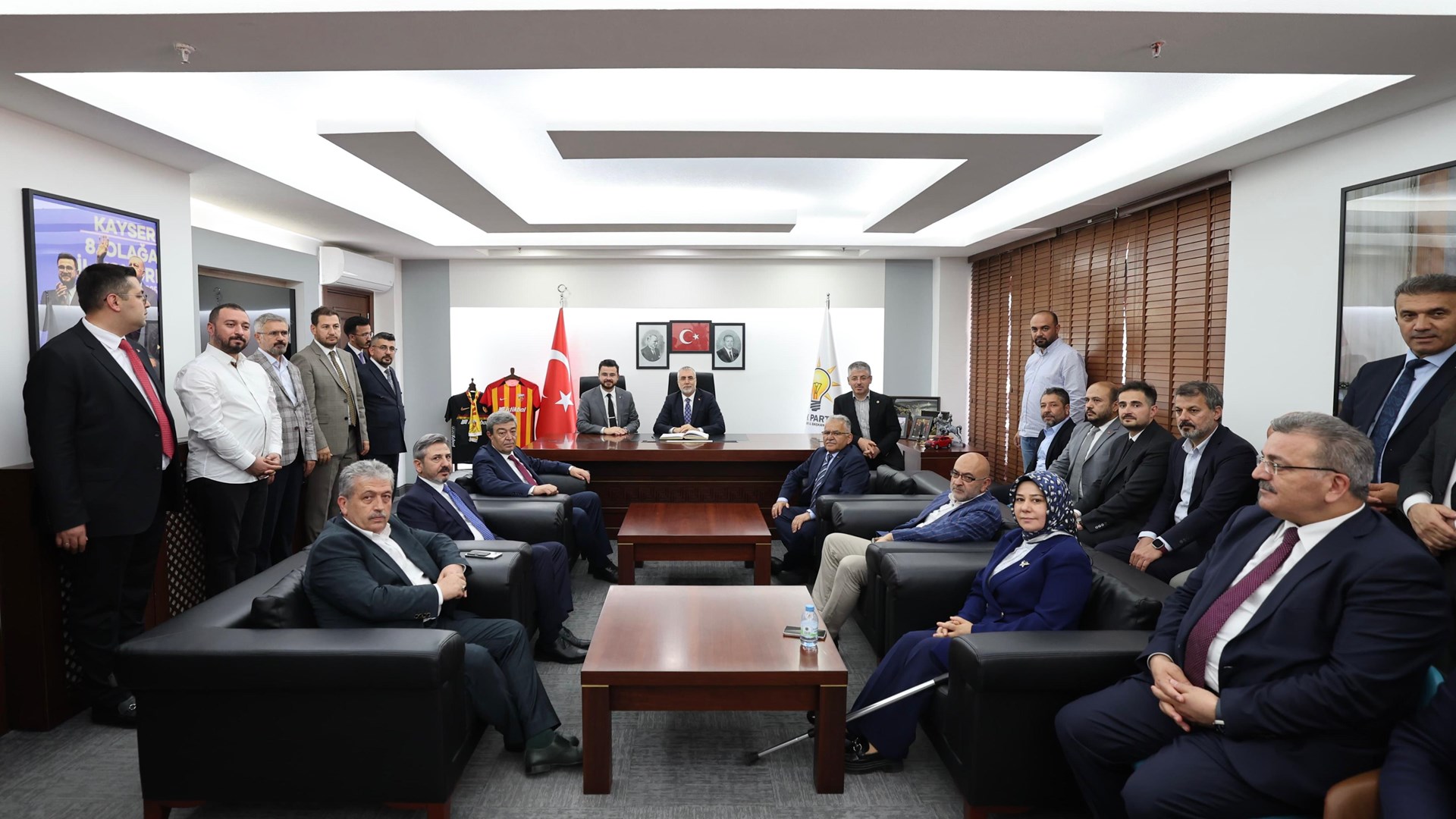 Bakan Işıkhan, Kayseri’de Ziyaretlerde Bulundu