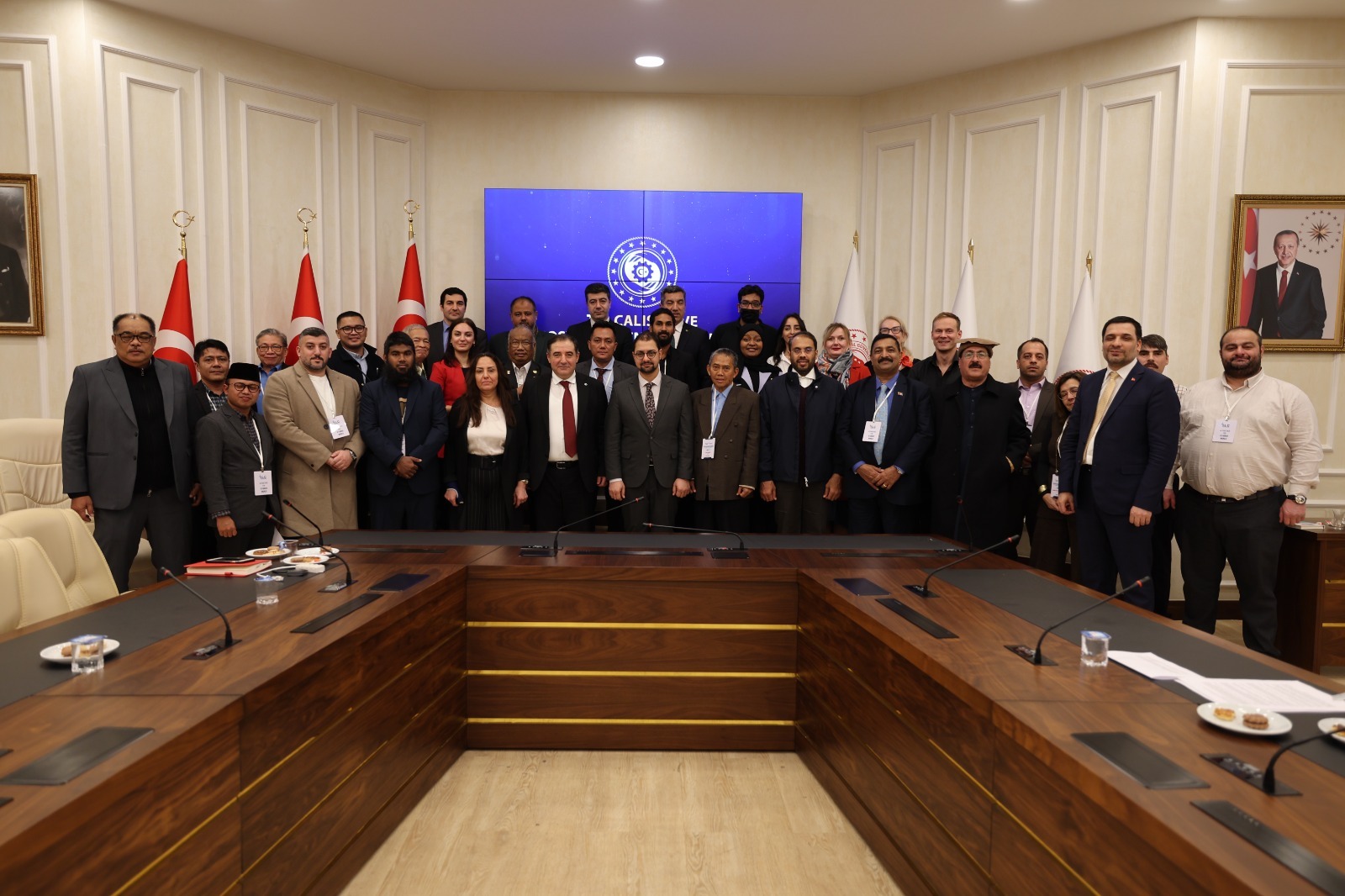 As a part of the training program on "Institutional Capacity Development and Digital Transformation" organized in collaboration with the International Labour Confederation (ILC) and the Center for Labour and Social Security Training and Research (ÇASGEM), we hosted 28 union members from 25 confederations across 19 countries at our Ministry.