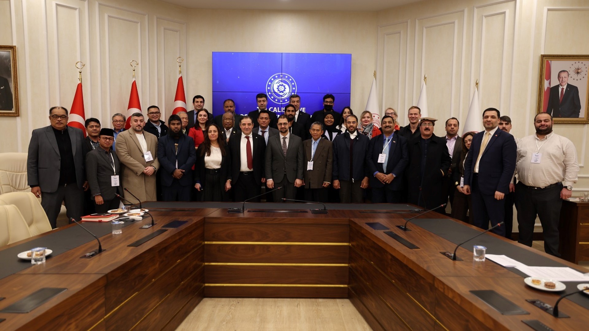 As a part of the training program on "Institutional Capacity Development and Digital Transformation" organized in collaboration with the International Labour Confederation (ILC) and the Center for Labour and Social Security Training and Research (ÇASGEM), we hosted 28 union members from 25 confederations across 19 countries at our Ministry.