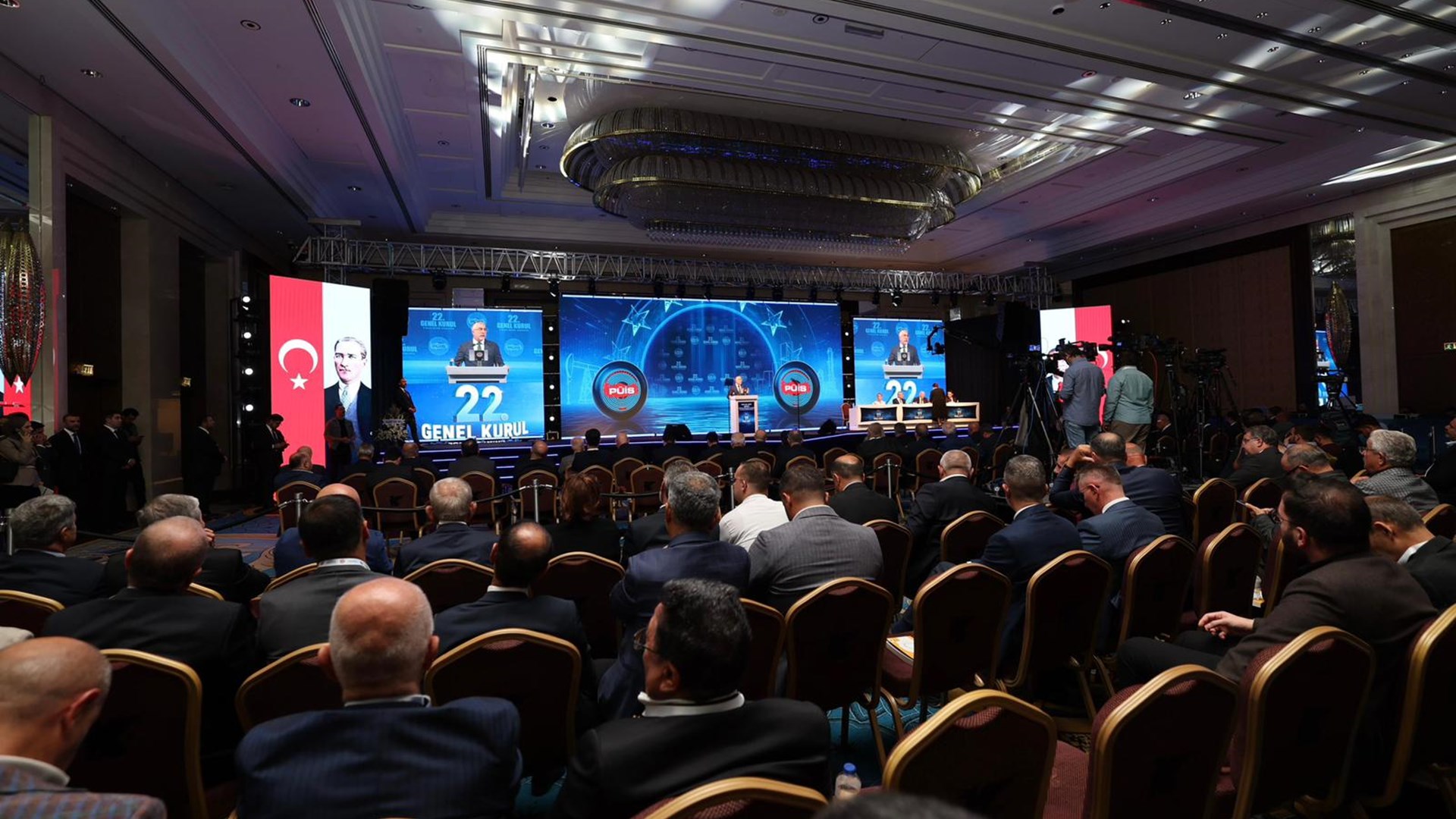 Bakan Işıkhan, Petrol Ürünleri İşverenler Sendikası 22. Olağan Genel Kurul Toplantısı’na Katıldı