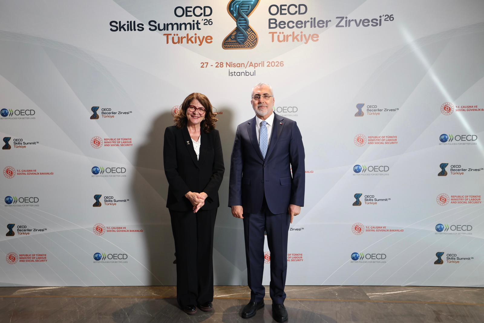 Bakan Işıkhan, OECD 2026 Beceriler Zirvesi Kapsamında İkili Temaslarda Bulundu