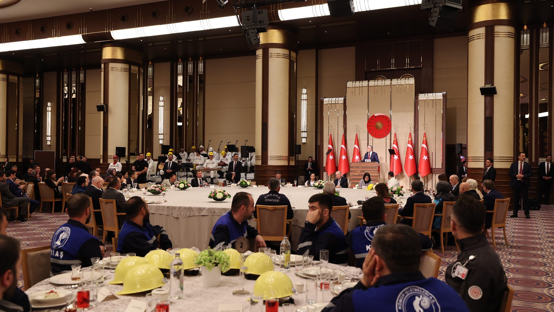 Bakan Işıkhan, 'Emekçiler ile İftar Buluşması'na Katıldı