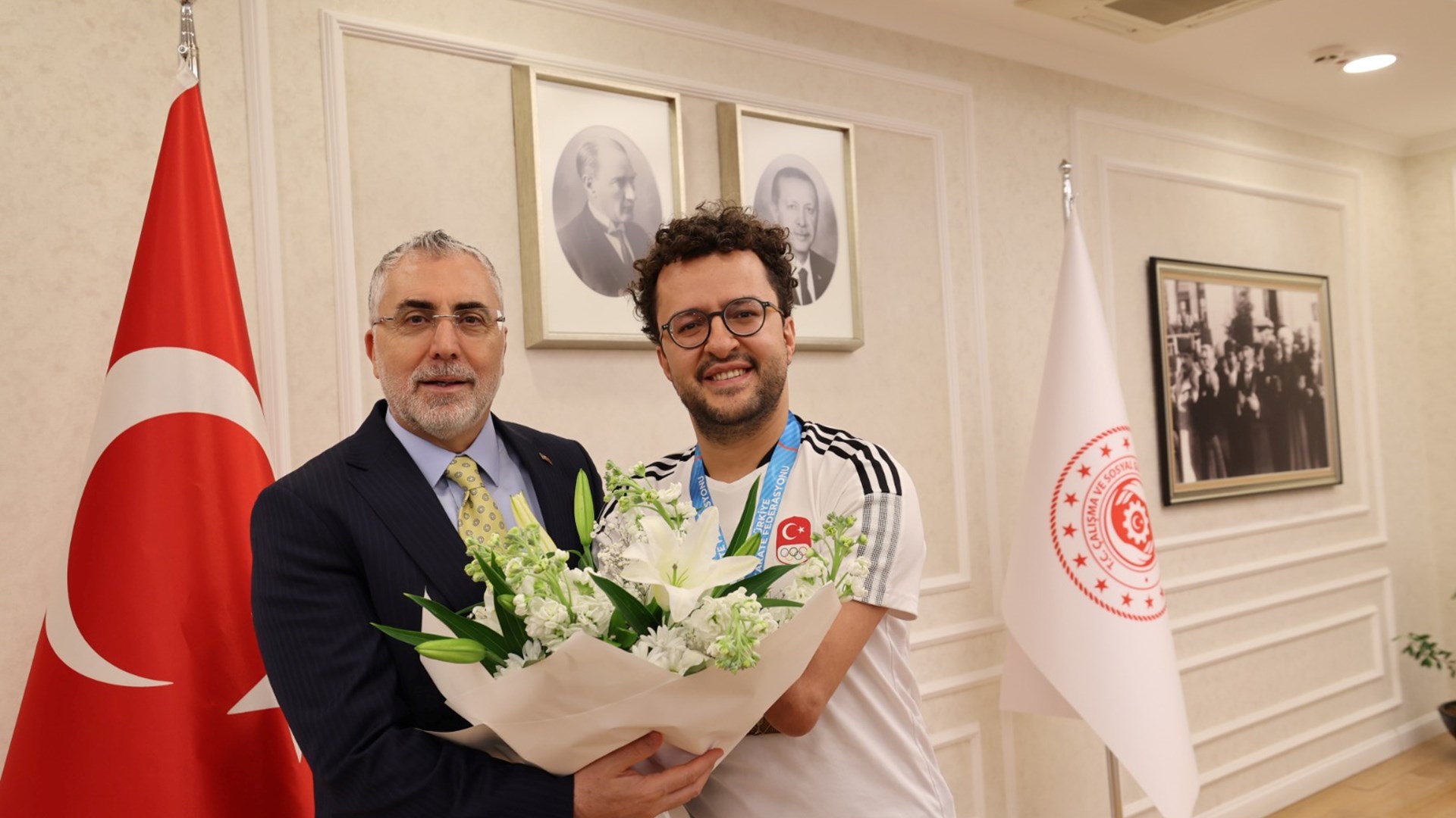 Employed at our Directorate General since 2012 and owner of 95 medals internationally and nationally in swimming, our national swimmer Hamit Demir achieved yet another success in the branch.
