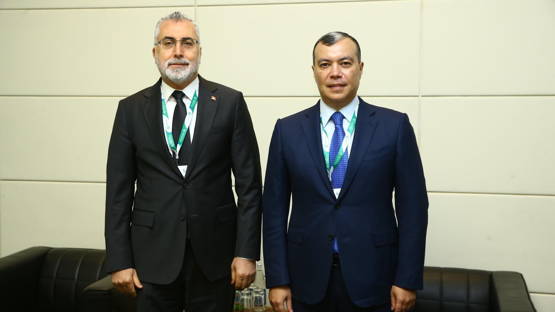 Çalışma ve Sosyal Güvenlik Bakanı Prof. Dr. Vedat Işıkhan, “İİT Üyesi Ülkelerde Yenilikçi Çözümler ve İşgücü ve İstihdam Hizmetlerinin Dijitalleştirilmesi” temasıyla 21-23 Kasım tarihlerinde Azerbaycan’da düzenlenecek İslam İşbirliği Teşkilatı (İİT) 5. Çalışma Bakanları Konferansı’na katılmak üzere Bakü’ye gitti.