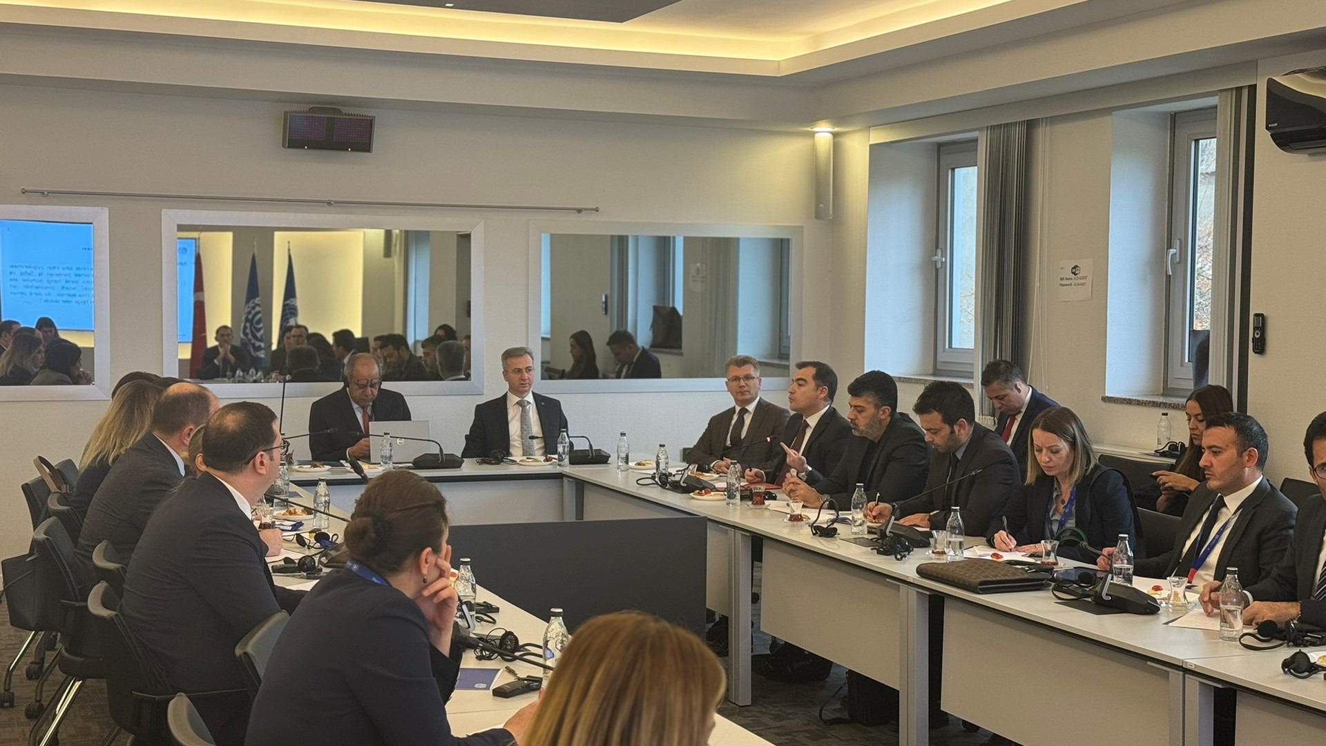 Türkiye’de İnsana Yakışır İş Koşullarını İyileştirmek için İş Teftiş ve Rehberliğin Rolünün Güçlendirilmesi Proje Teklifi kapsamında düzenlenen danışma toplantısı, 21 Kasım 2024 tarihinde ILO Türkiye Ofisi’nde gerçekleştirildi.