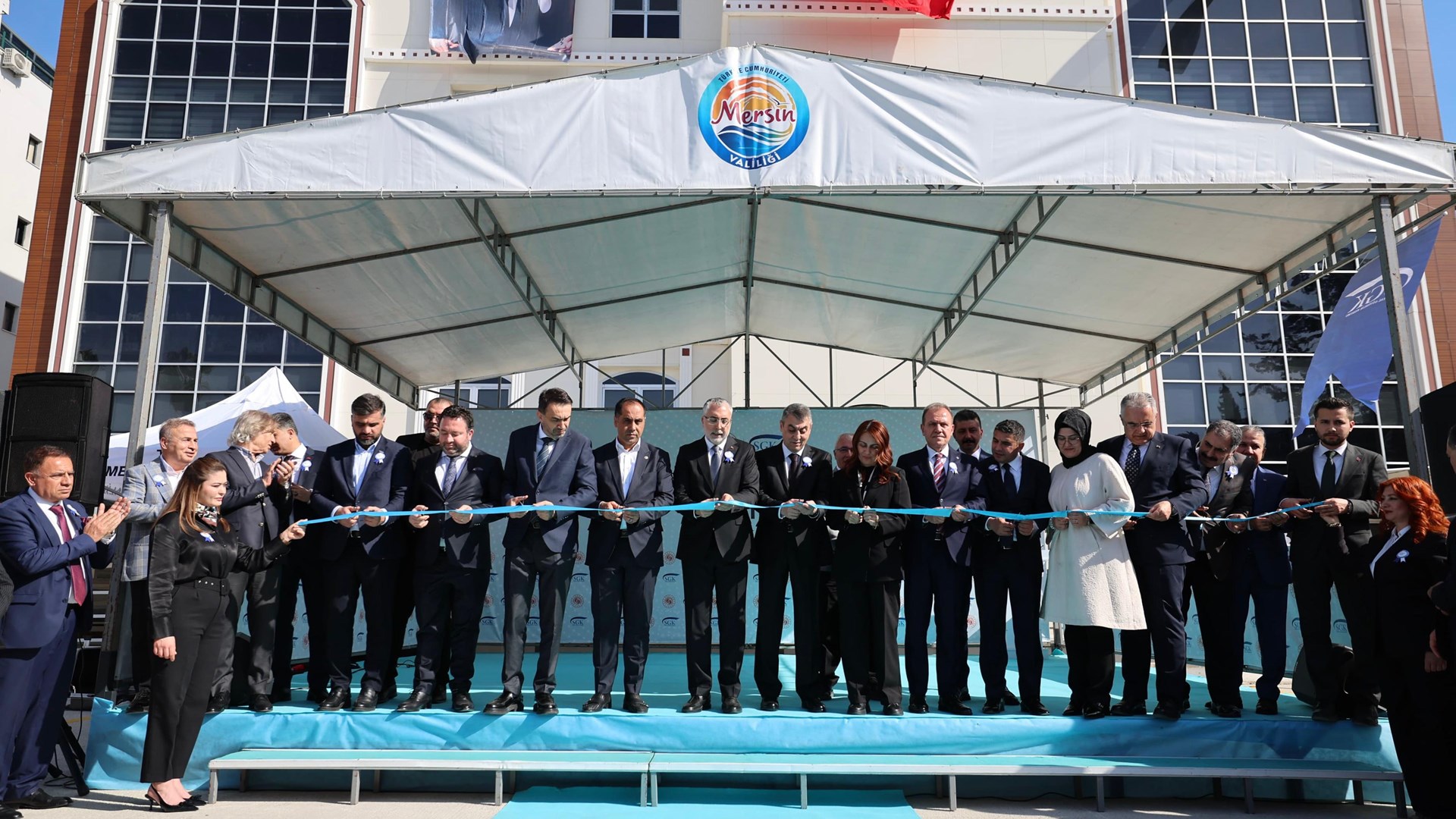 Bakan Işıkhan, Mersin’de Temaslarda Bulundu