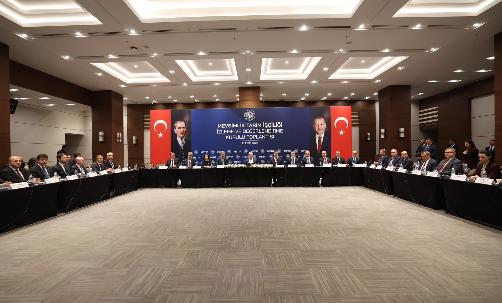 Bakan Işıkhan, Mevsimlik Tarım İşçiliği İzleme ve Değerlendirme Kurulu Toplantısı’na Katıldı