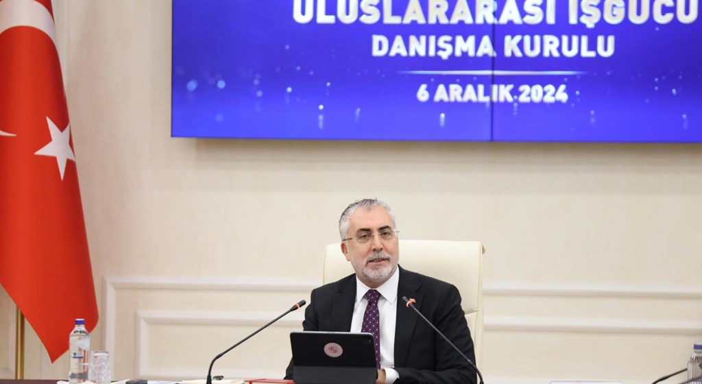 Çalışma ve Sosyal Güvenlik Bakanı Sayın Prof. Dr. Vedat Işıkhan başkanlığında, 6 Nisan’da Resmi Gazete'de yayımlanan Cumhurbaşkanlığı Kararnamesi ile ihdas edilen Uluslararası İşgücü Danışma Kurulu’nun ilk toplantısı gerçekleştirildi.