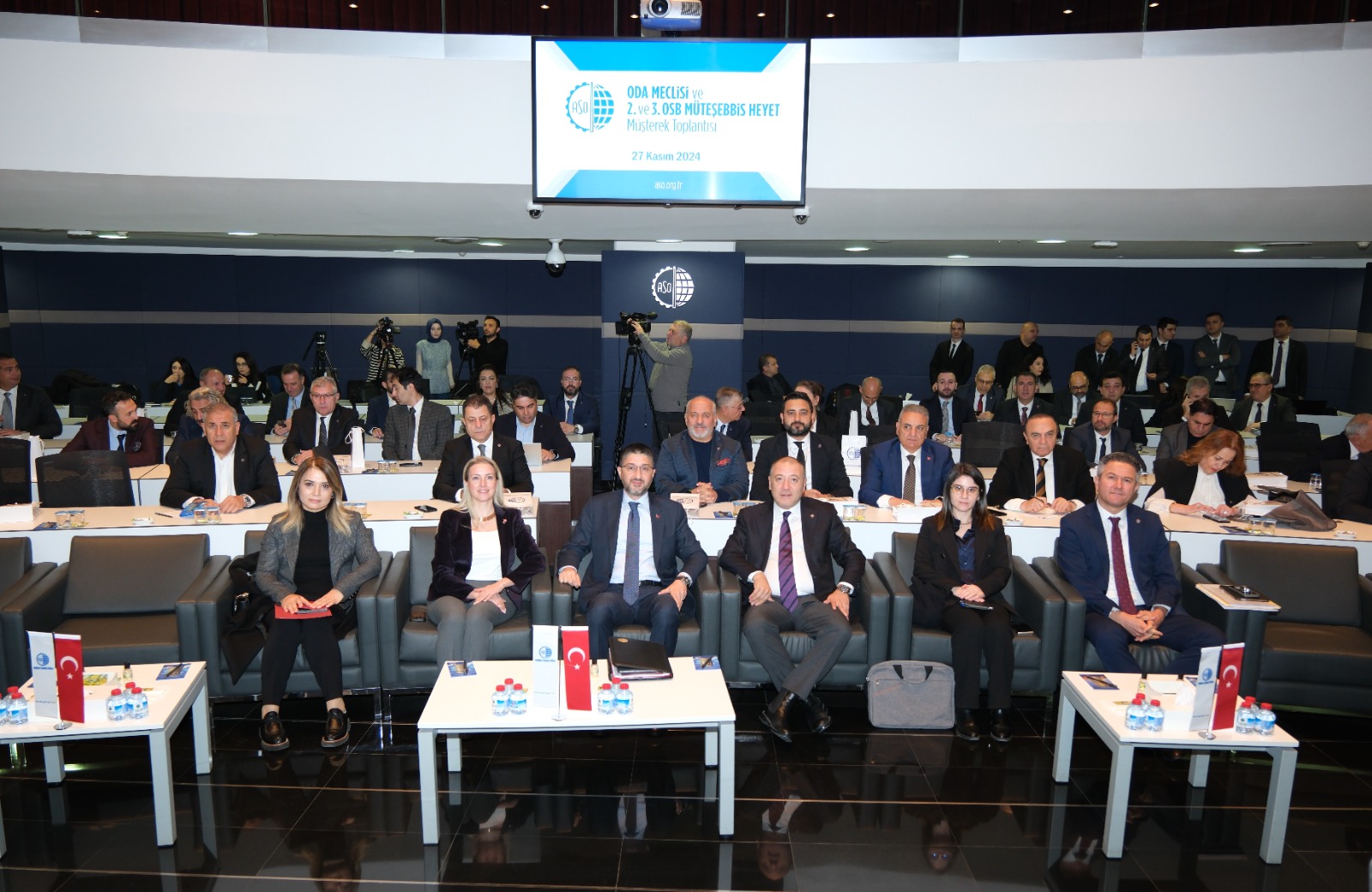 Genel Müdürümüz Ali Aybey, 27 Kasım 2024 tarihinde Ankara Sanayi Odası’nda gerçekleştirilen Oda Meclisi Kasım Ayı Toplantısında, yabancıların işgücü piyasasına erişimi konulu bir sunum yaparak Oda Meclisi üyelerini bilgilendirdi.