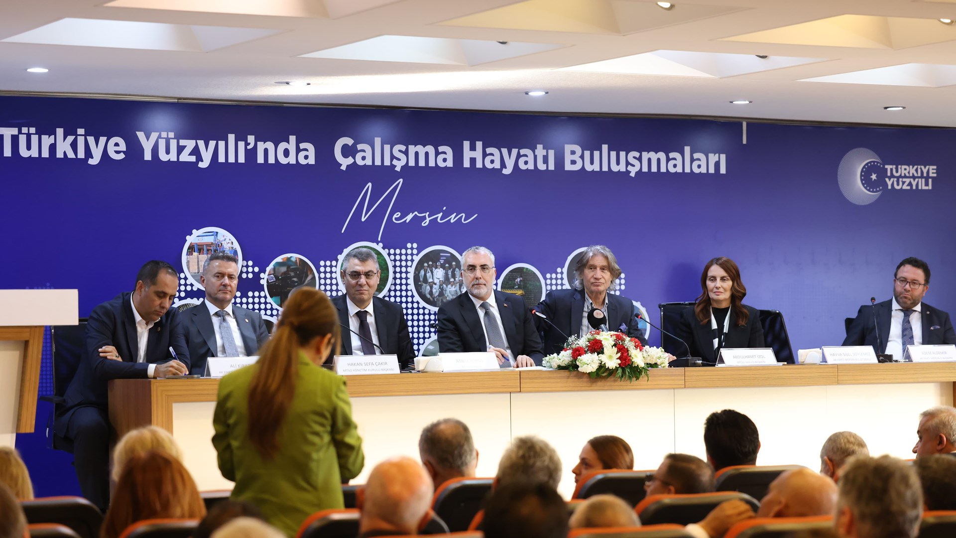 Bakan Işıkhan, Mersin’de Temaslarda Bulundu