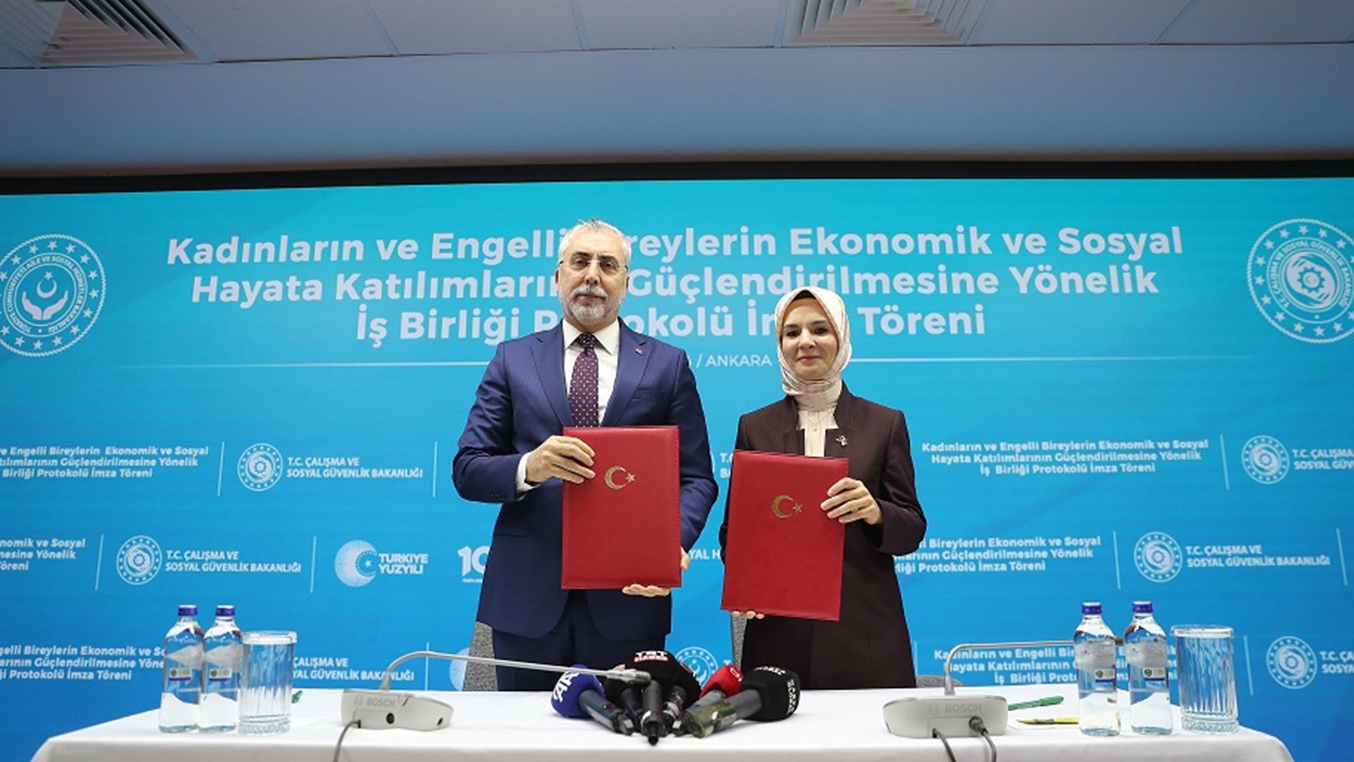 Bakan Işıkhan, Kadınların ve Engelli Bireylerin Ekonomik ve Sosyal Hayata Katılımlarının Güçlendirilmesine Yönelik İş Birliği Protokolü İmza Töreni’ne Katıldı