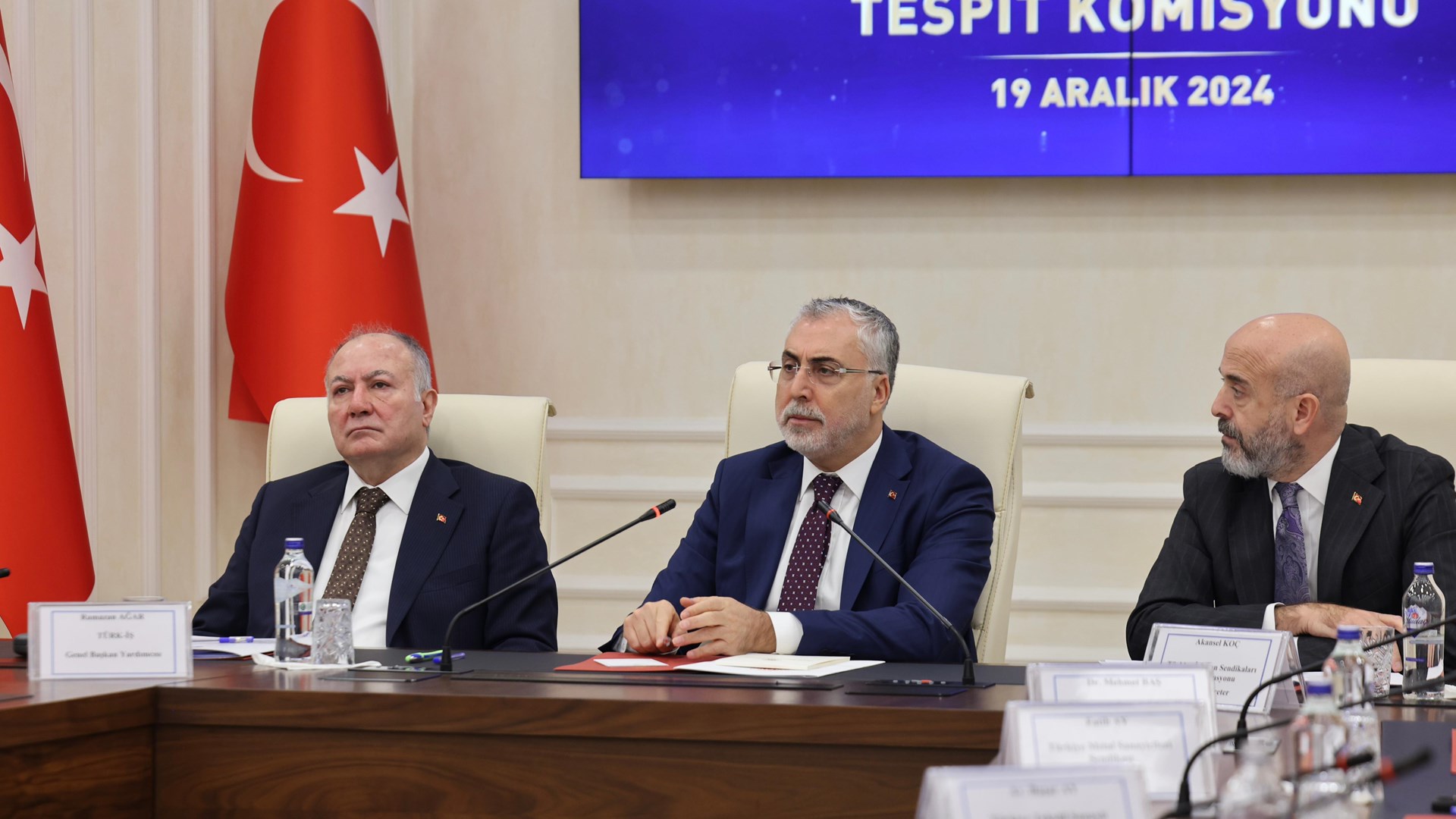 Bakan Işıkhan, Asgari Ücret Tespit Komisyonu’nun Üçüncü Toplantısına Başkanlık Etti