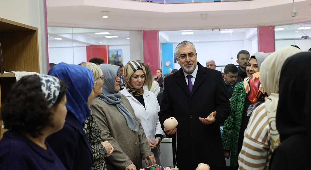 Bakan Işıkhan, İstanbul’da Ziyaretlerde Bulundu