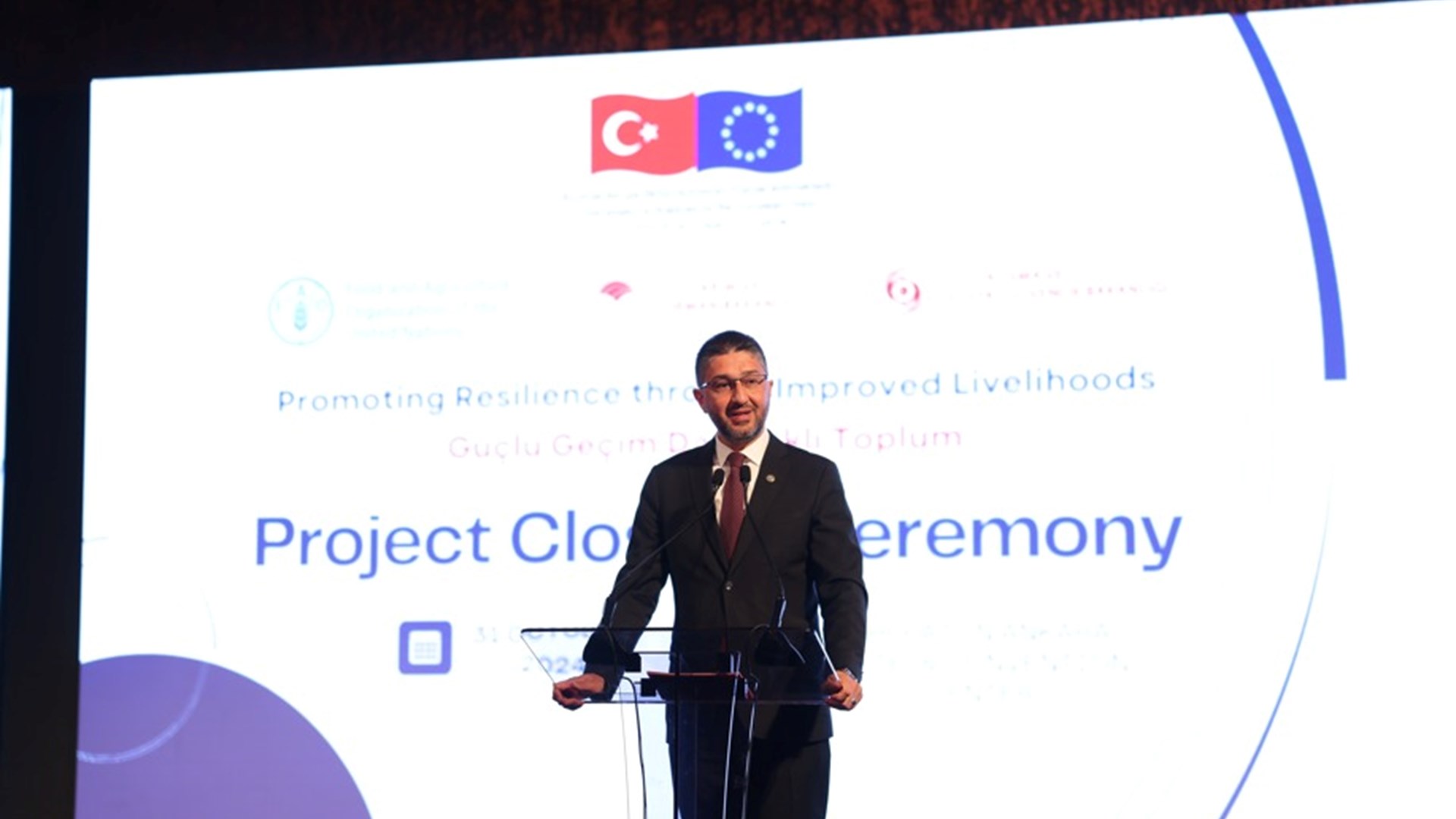 Tarım ve Orman Bakanlığı, Bakanlığımız ve Birleşmiş Milletler Gıda ve Tarım Örgütü (FAO) işbirliğinde hayata geçirilen “Güçlü Geçim Dayanıklı Toplum Projesi”nin kapanış toplantısı 31 Ekim 2024 tarihinde Ankara’da gerçekleştirildi.