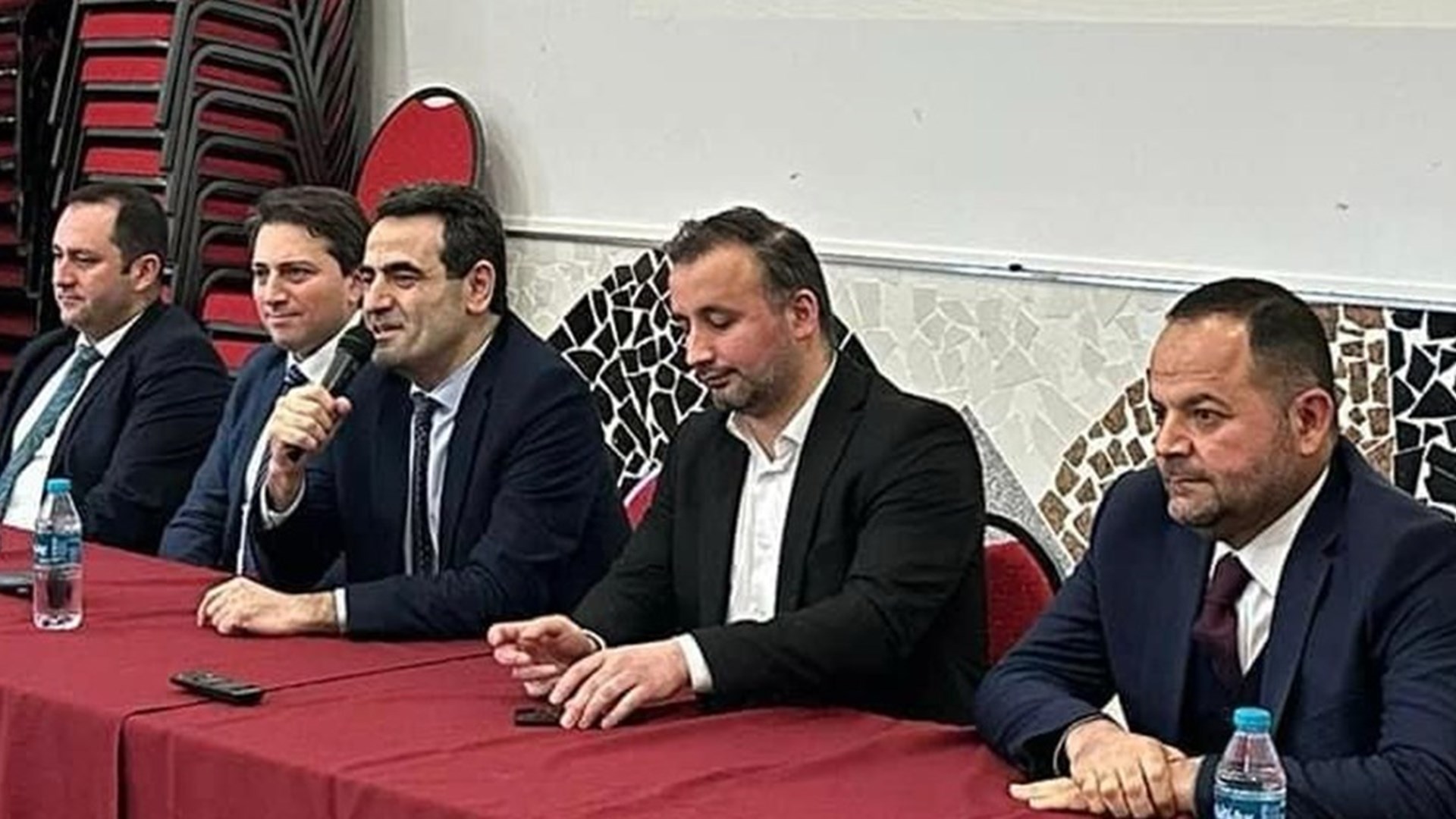 The citizen meeting, which was attended by our Ambassador of the Republic of Türkiye to The Hague, Mr Selçuk ÜNAL, took place on 24.02.2024 at the Türkiyem HDV Mosque in Arnhem.