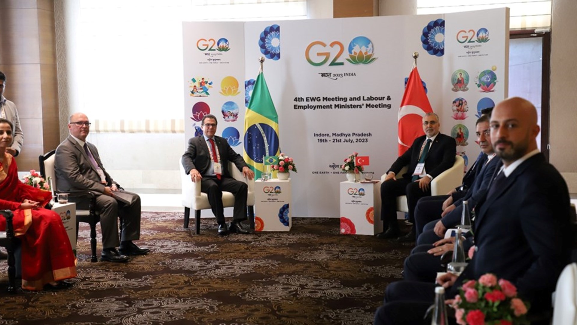 Minister of Labour and Social Security Vedat Işıkhan met with his counterparts from Indonesia, India, Brazil and the Netherlands in India, where G20 Labour and Employment Ministers’ Meeting was held.