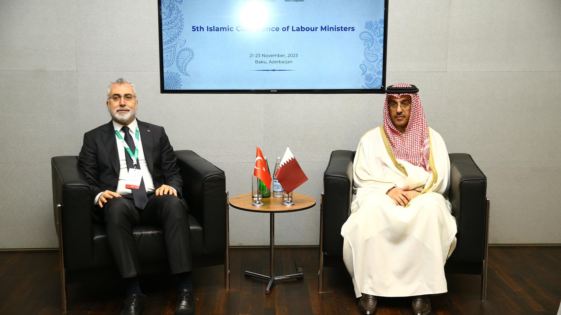 Çalışma ve Sosyal Güvenlik Bakanı Prof. Dr. Vedat Işıkhan, “İİT Üyesi Ülkelerde Yenilikçi Çözümler ve İşgücü ve İstihdam Hizmetlerinin Dijitalleştirilmesi” temasıyla 21-23 Kasım tarihlerinde Azerbaycan’da düzenlenecek İslam İşbirliği Teşkilatı (İİT) 5. Çalışma Bakanları Konferansı’na katılmak üzere Bakü’ye gitti.