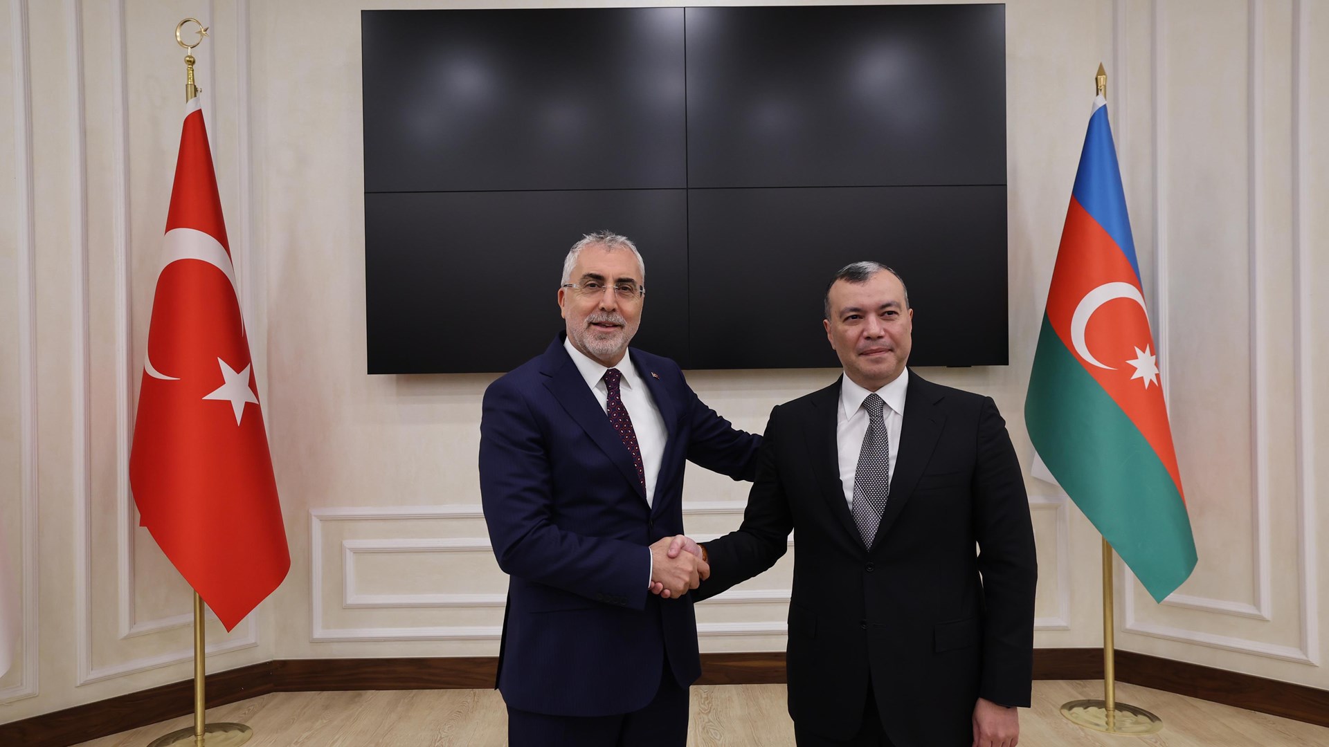 Bakan Işıkhan, Türk Devletlerinde Çalışma Hayatı ve Sosyal Koruma Üst Düzey İstişare Toplantısı Kapsamında İkili Görüşmeler Gerçekleştirdi