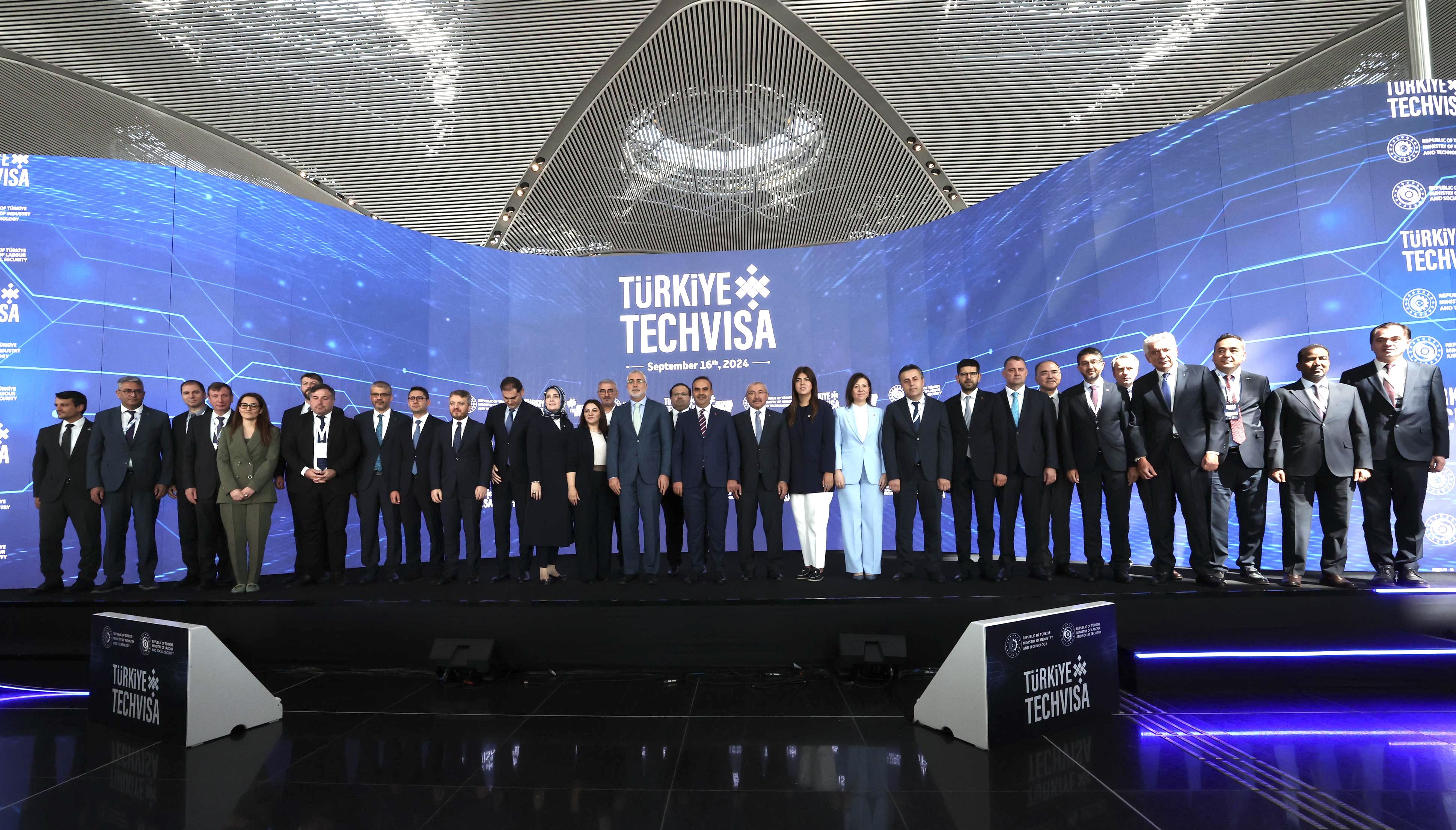 NİTELİKLİ START-UP GİRİŞİMLERİNİ ÜLKEMİZE KAZANDIRMAYA YÖNELİK TÜRKİYE TECH VISA PROGRAMI HAYATA GEÇİRİLDİ