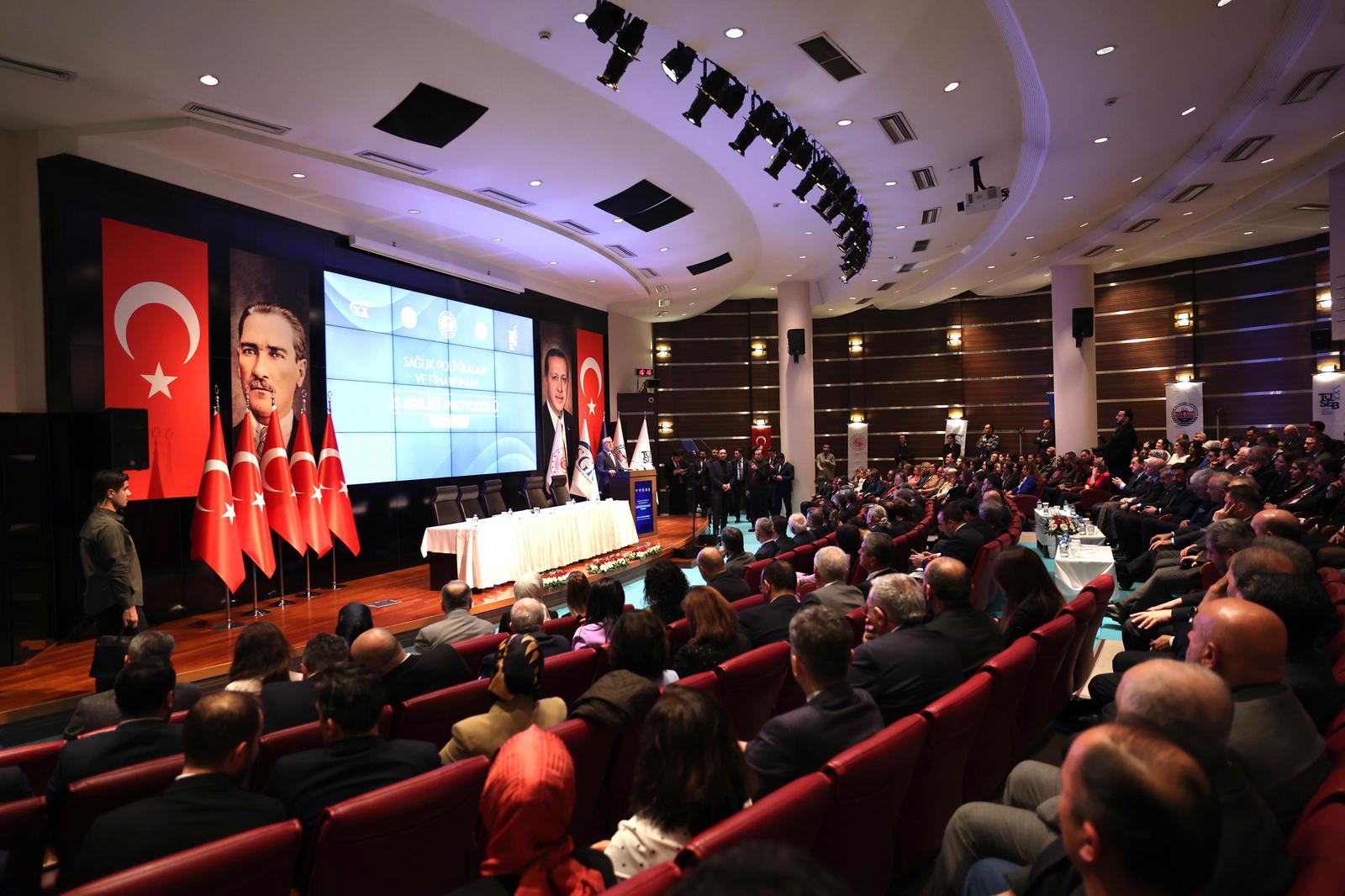 Bakan Işıkhan, Sağlık Politikaları ve Finansmanında İş Birliği Protokolü İmza Töreni’ne Katıldı