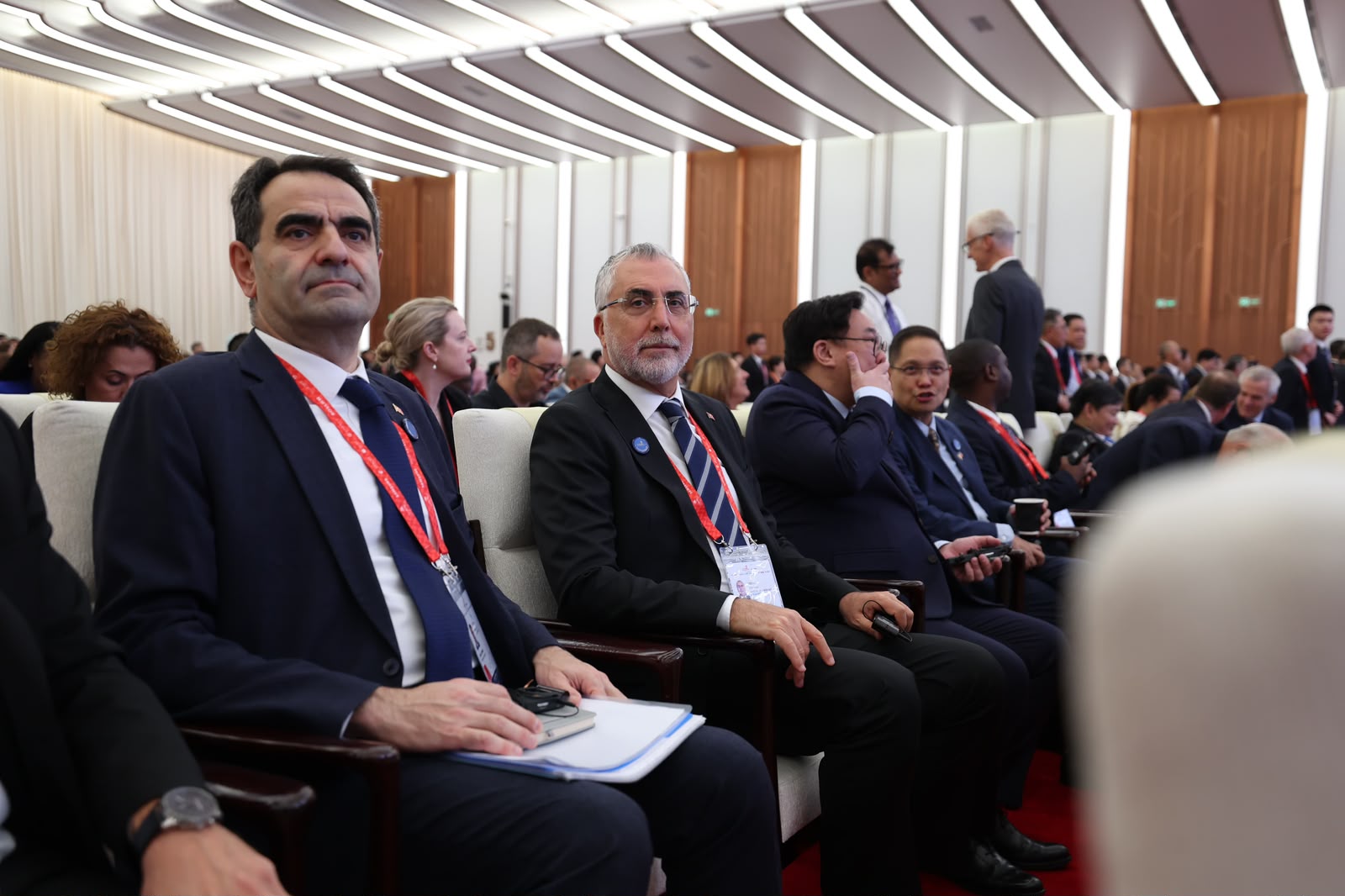 Çalışma ve Sosyal Güvenlik Bakanı Prof. Dr. Vedat Işıkhan, “2026 Dünya Beceriler Zirvesi Bakanlar Toplantısı”na katılmak ve çeşitli temaslarda bulunmak üzere Çin Şanhay’a gitti.