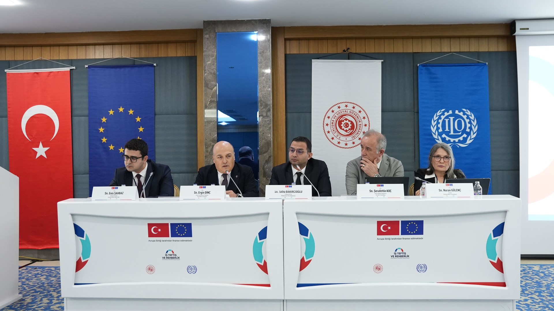 İş Teftiş ve Rehberlik Projesi kapsamında düzenlenen piyasa sistemleri analizi sektörel danışma toplantılarının ikincisi olan, “Metal Sektöründe İnsana Yakışır İşler Danışma Toplantısı”, 6-7 Şubat 2025 tarihlerinde Bursa’da gerçekleştirildi.