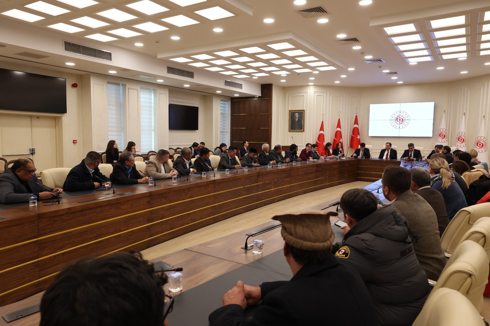 As a part of the training program on "Institutional Capacity Development and Digital Transformation" organized in collaboration with the International Labour Confederation (ILC) and the Center for Labour and Social Security Training and Research (ÇASGEM), we hosted 28 union members from 25 confederations across 19 countries at our Ministry.