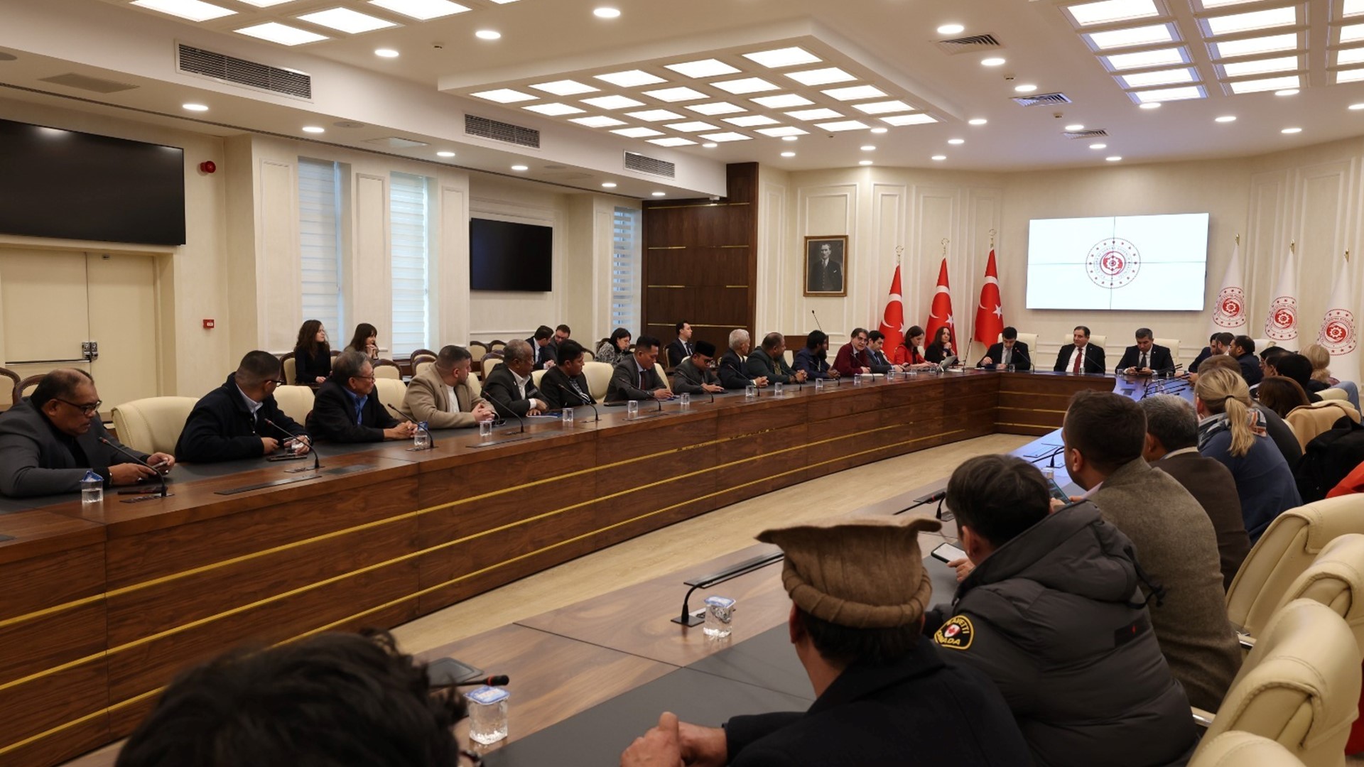 As a part of the training program on "Institutional Capacity Development and Digital Transformation" organized in collaboration with the International Labour Confederation (ILC) and the Center for Labour and Social Security Training and Research (ÇASGEM), we hosted 28 union members from 25 confederations across 19 countries at our Ministry.