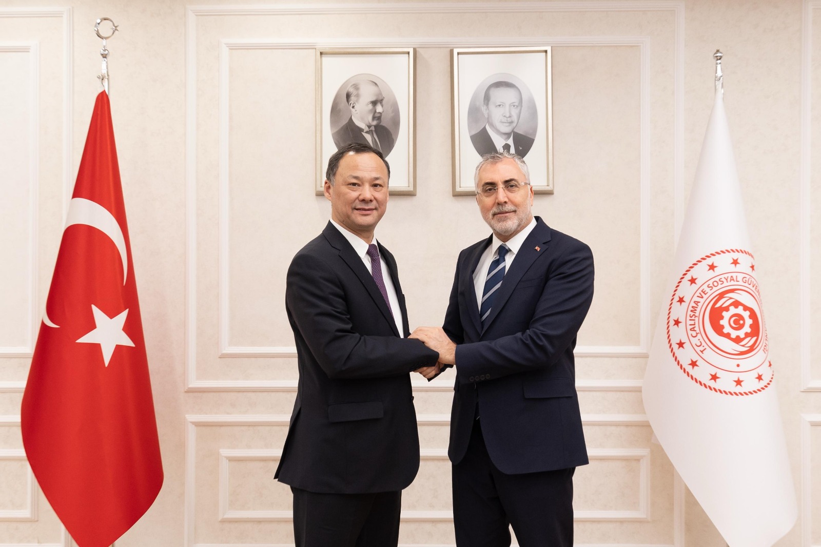 During the friendly and productive meetings, the Ministries of the four countries were consulted on issues that could contribute to the development of co-operation and the relations between our countries.