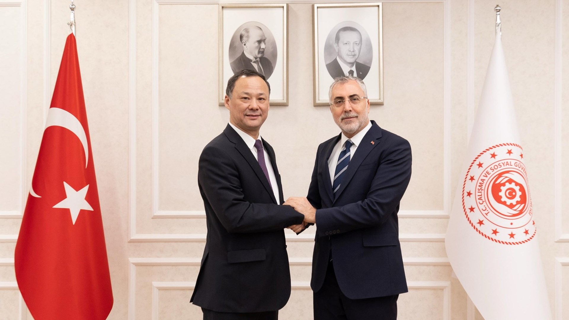 During the friendly and productive meetings, the Ministries of the four countries were consulted on issues that could contribute to the development of co-operation and the relations between our countries.