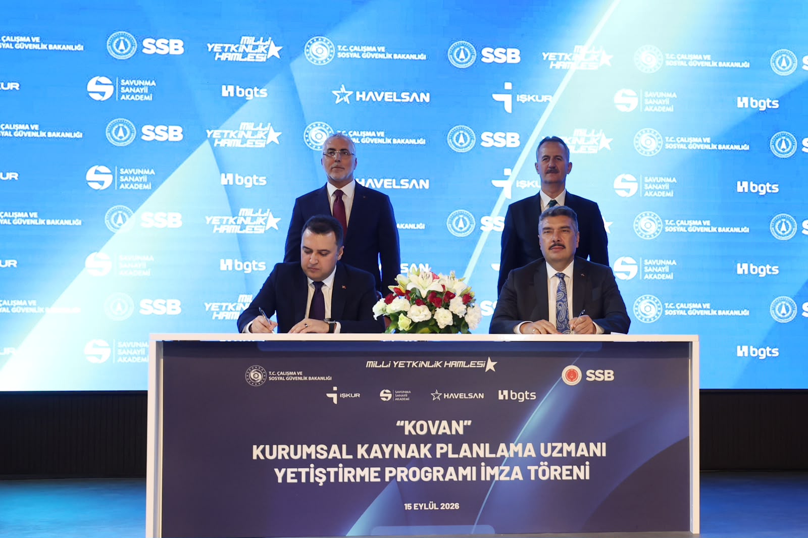 Çalışma ve Sosyal Güvenlik Bakanı Prof. Dr. Vedat Işıkhan, Çalışma ve Sosyal Güvenlik Bakanlığı Türkiye İş Kurumu (İŞKUR) ile Savunma Sanayii Başkanlığı ve HAVELSAN arasında düzenlenen KOVAN Programı İşbirliği Protokolü İmza Töreni’ne katıldı.