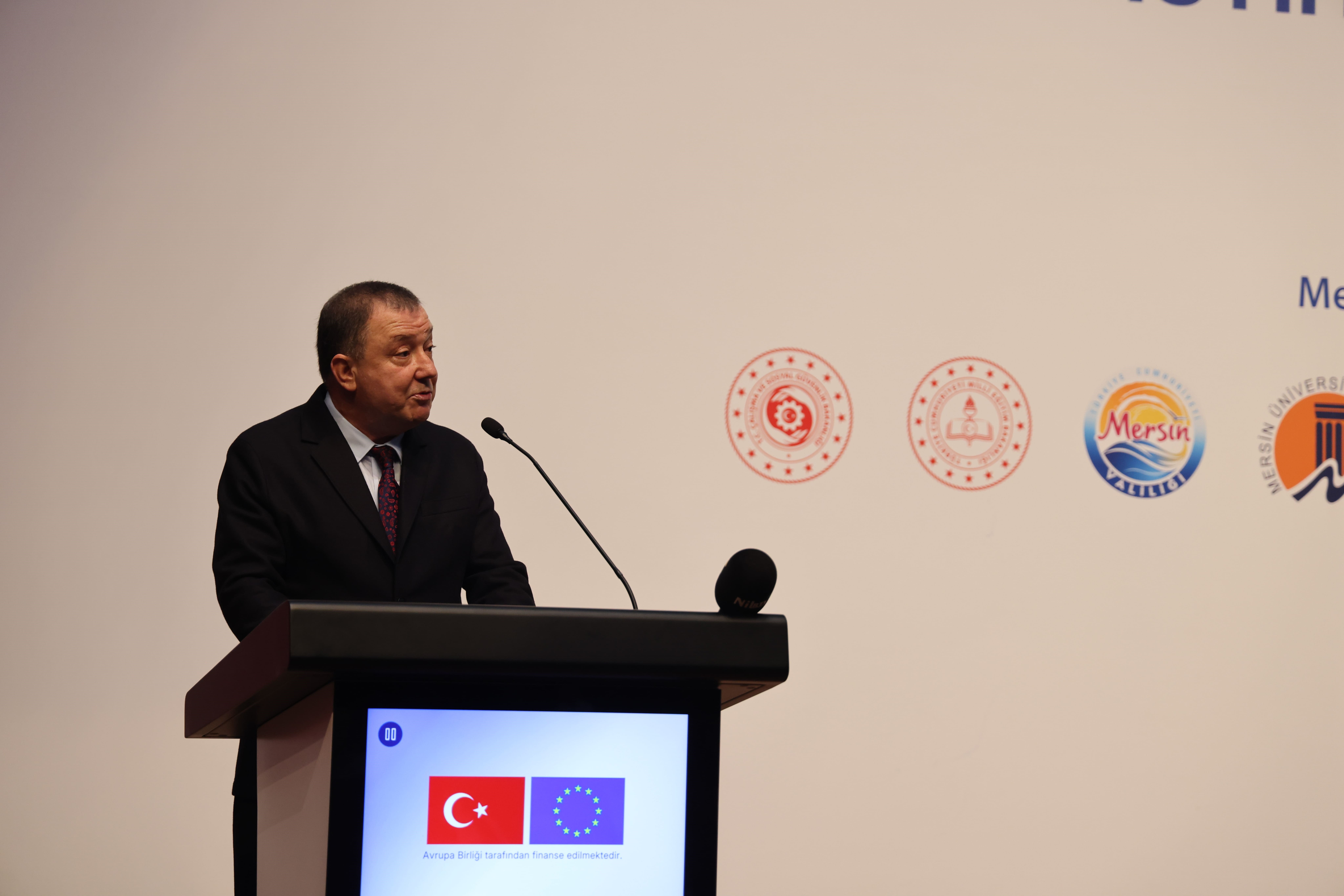 Mersin’de “Kayıtlı İstihdama Erişim Buluşması” Gerçekleştirildi