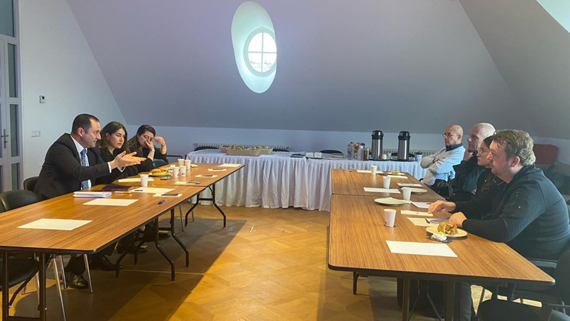 The meeting, hosted by the Consulate General of the Republic of Türkiye in Amsterdam, was attended by senior representatives and experts of the Dutch Labour Insurance Institution (UWV) and officials from The Hague Counsellor's Office and Deventer Attaché Office.