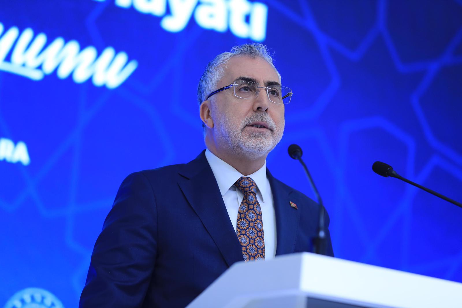Bakan Işıkhan, Kültür ve Sanatla Huzurlu Çalışma Hayatı Sempozyumu’na Katıldı