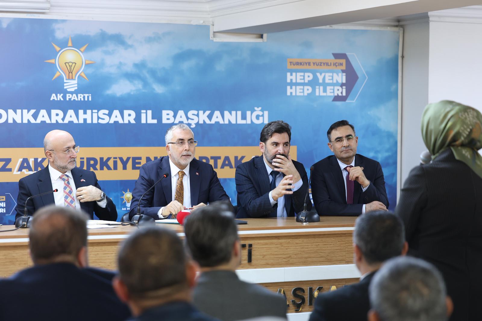 Bakan Işıkhan, Afyonkarahisar’da Ziyaretlerde Bulundu