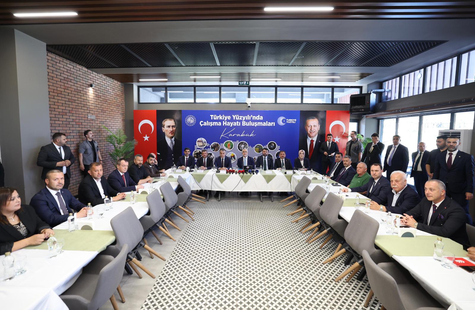 Bakan Işıkhan, Karabük’te Ziyaretlerde Bulundu