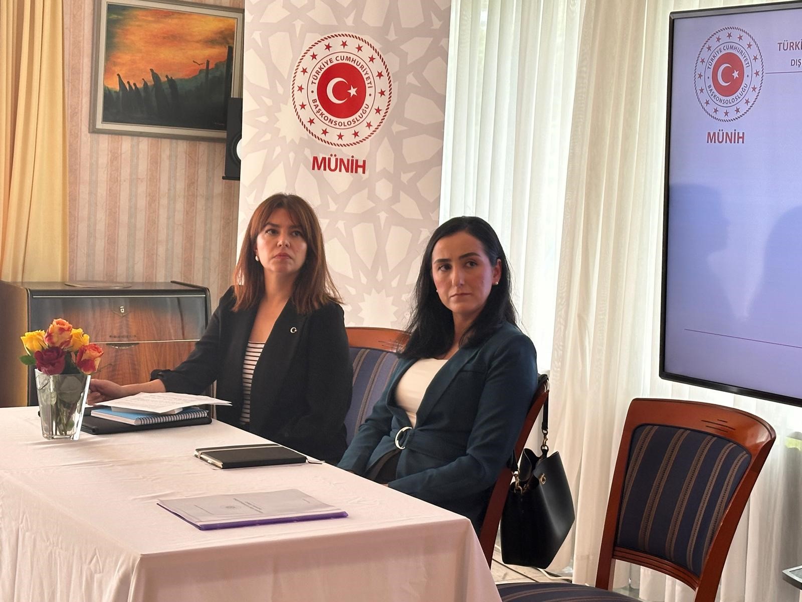 Münih'te Sivil Toplum Kuruluşlarıyla Eşgüdüm ve Bilgilendirme Toplantısı Gerçekleştirildi