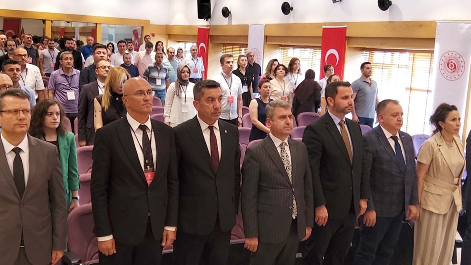 Genel Müdürlüğümüzce düzenlenen "Sendikalar ve Toplu İş Sözleşmesi Kanunu Kapsamında Yürütülen Arabulucu İşlemlerinin İyi İşleyen ve Aksayan Yönlerinin Tartışılması ve Önerilerin Gerçekleştirilmesi Projesi" eğitiminde, arabuluculuk sürecindeki aksaklıklar ve çözüm önerileri kapsamlı bir şekilde tartışıldı.