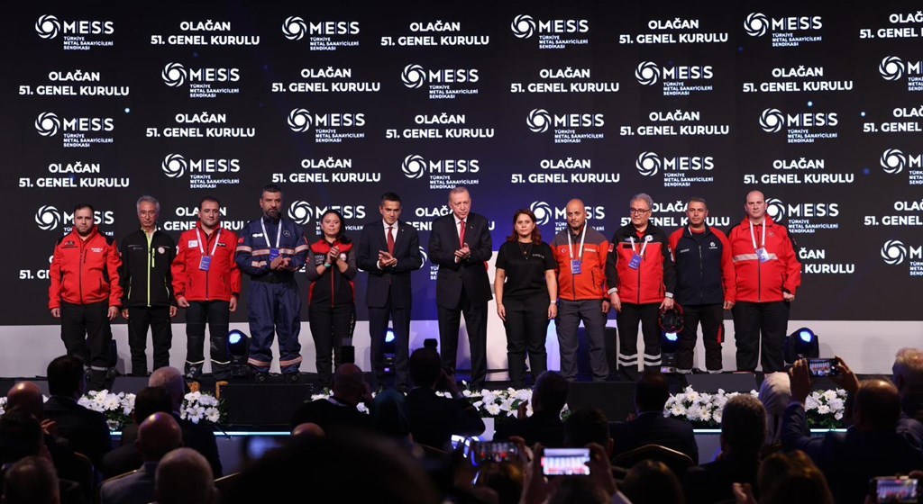 Sayın Bakanımız Prof. Dr. Vedat Işıkhan, Cumhurbaşkanımız Sayın Recep Tayyip Erdoğan’ın teşrifleriyle düzenlenen Türkiye Metal Sanayicileri Sendikası’nın, (MESS), 51. Olağan Genel Kurulu’na katıldı.