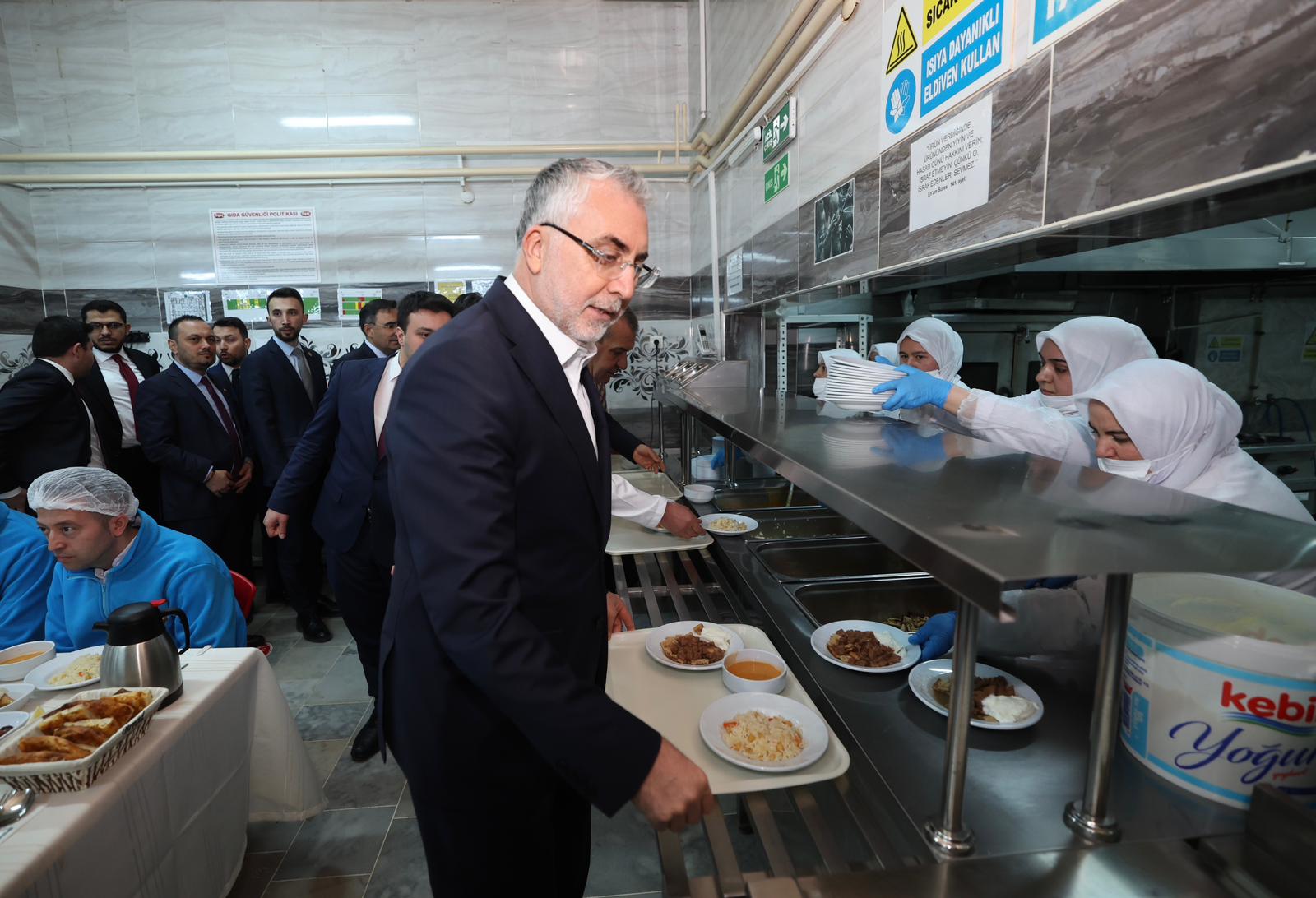 Bakan Işıkhan, Afyonkarahisar’da Ziyaretlerde Bulundu