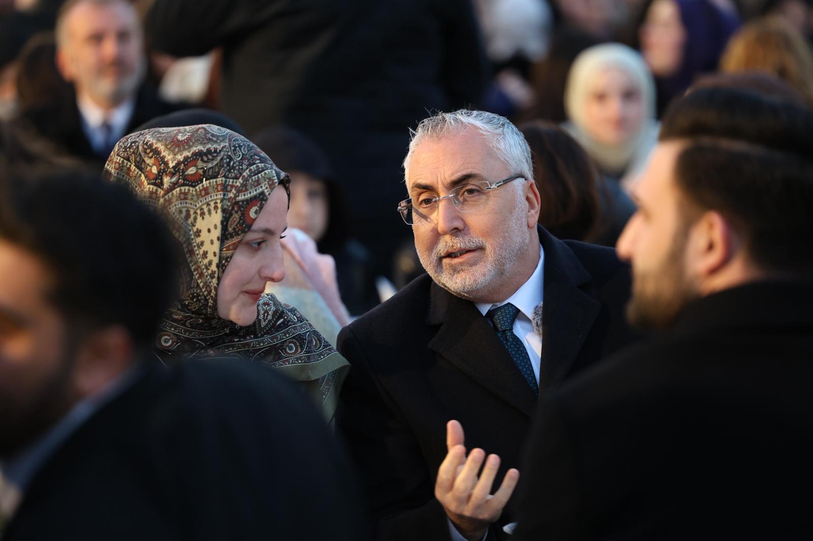 Bakan Işıkhan, Sağlık Bilimleri Üniversitesi Gençlerle İftar Buluşması Programı’na Katıldı