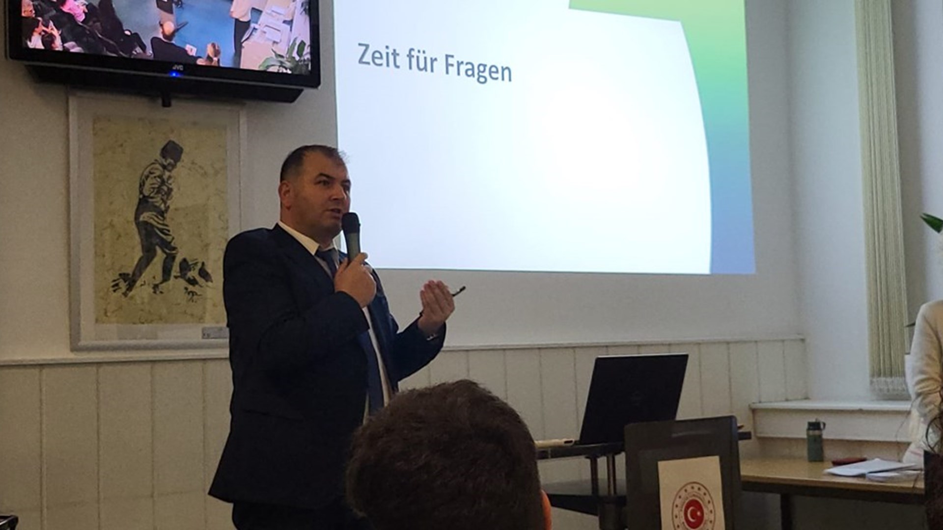 With the contributions of our Stuttgart Labour and Social Security Attaché’s Office, a vocational training meeting was held on Wednesday, 11.10.2023 at our Consulate General building within the scope of the cooperation between our Consulate General and the Stuttgart Chamber of Industry and Commerce (IHK).