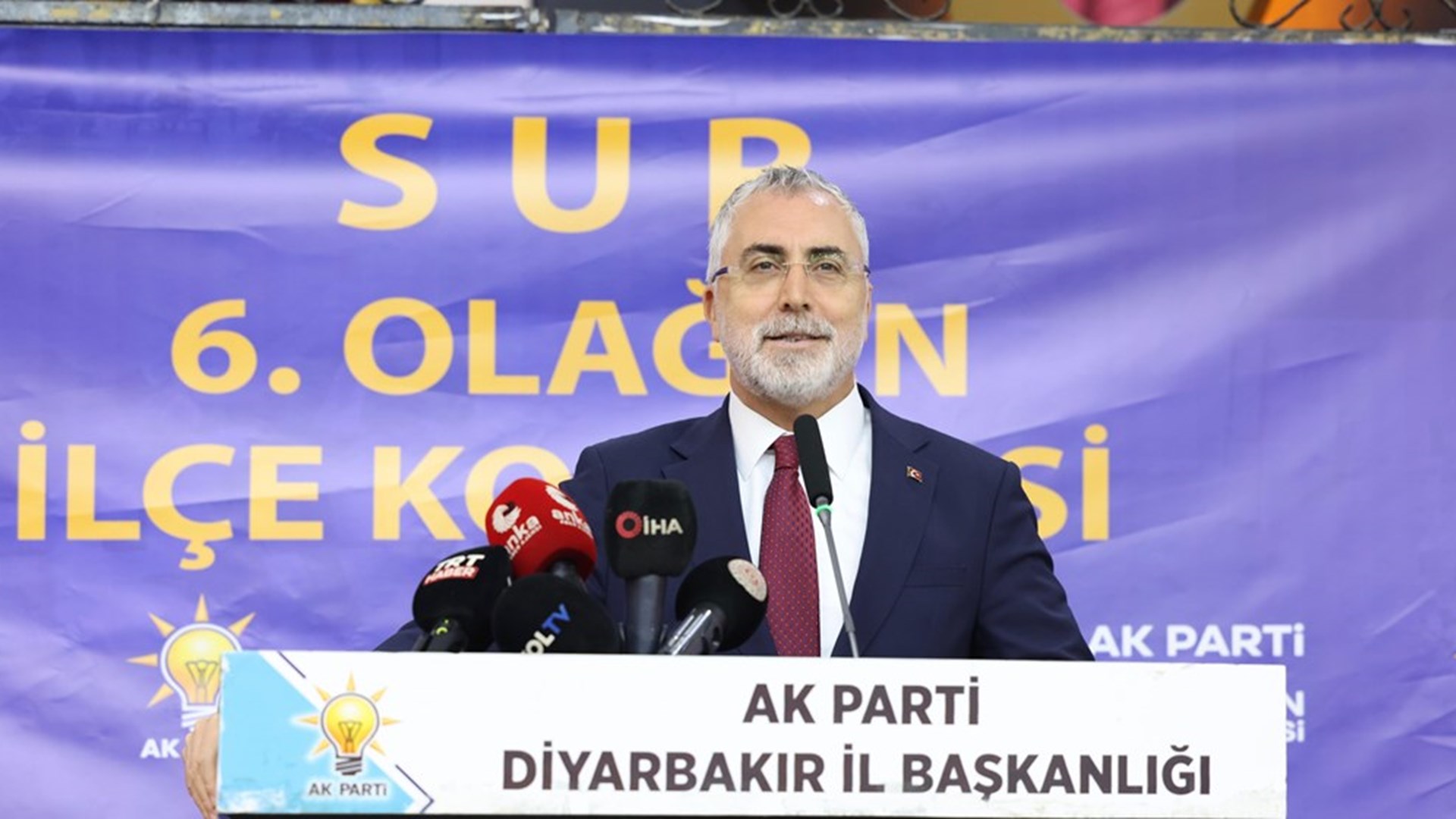Bakan Işıkhan, Diyarbakır’da Ziyaretlerde Bulundu